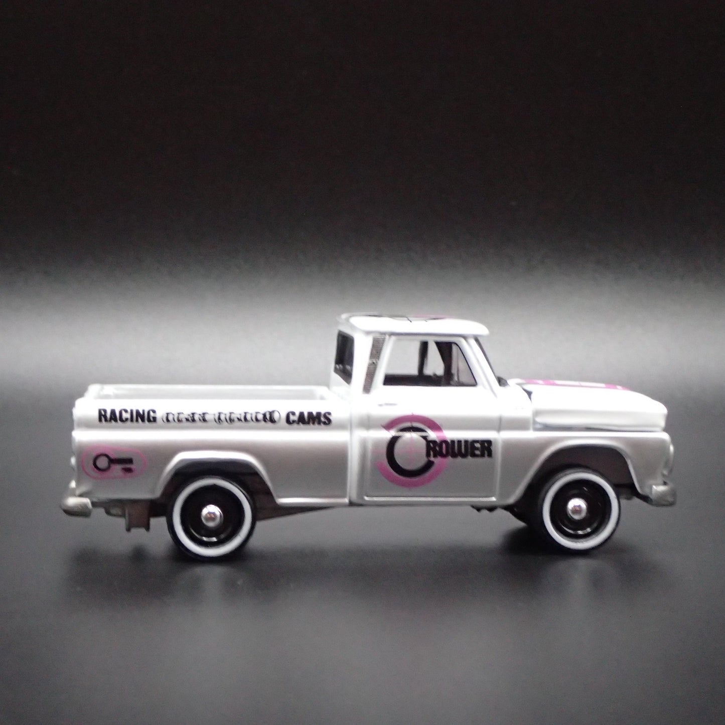 1965 CHEVY CHEVROLET FLEETSIDE PICKUP TRUCK CROWER CAMS 1:64 SCALE DIECAST MODEL