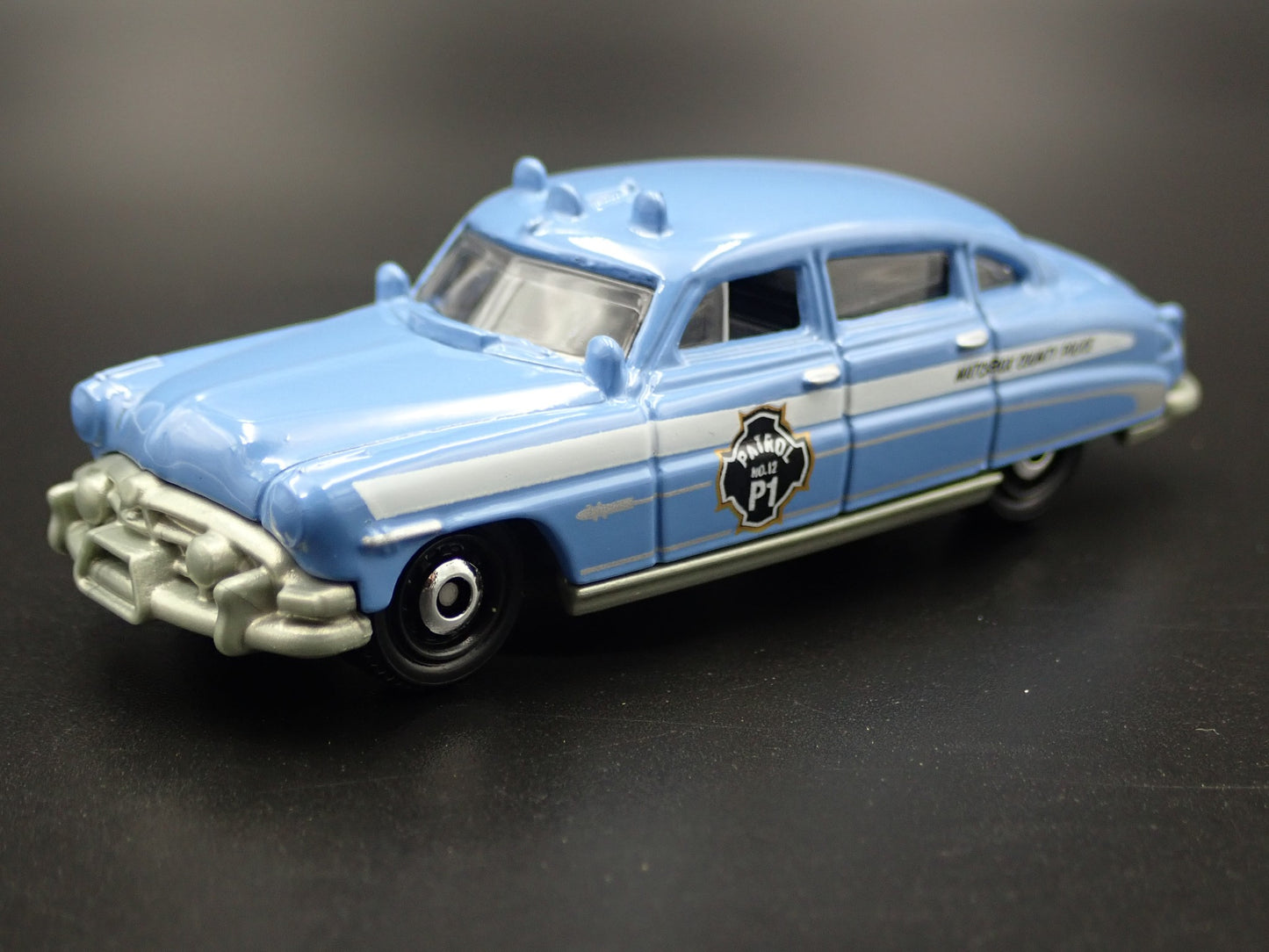 1951 51 HUDSON HORNET 4 FOUR DOOR COUNTY POLICE CAR 1/64 SCALE DIECAST MODEL CAR