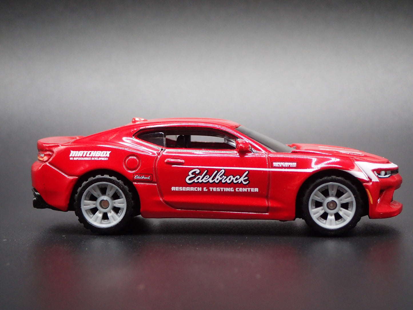 2016-2024 CHEVY CHEVROLET CAMARO EDELBROCK 1:64 SCALE DIORAMA DIECAST MODEL CAR