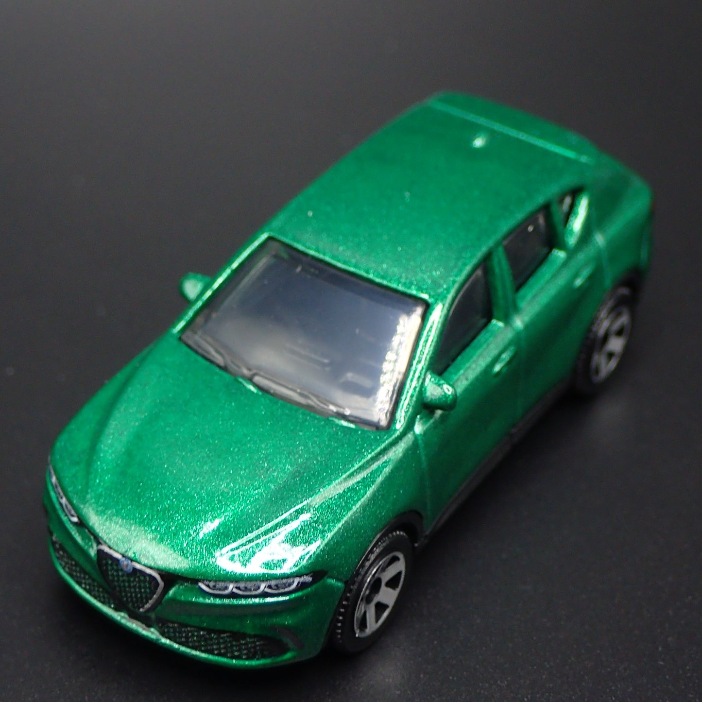 2023-2025 ALFA ROMEO TONALE SUV 1:64 SCALE COLLECTIBLE DIORAMA DIECAST MODEL CAR