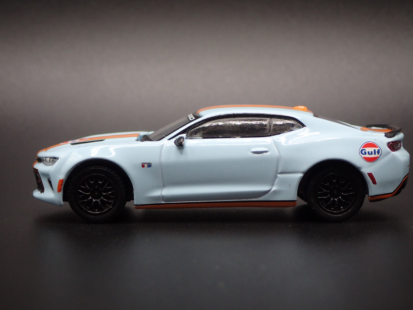 2016-2024 CHEVY CHEVROLET CAMARO SS GULF 1:64 SCALE DIORAMA DIECAST MODEL CAR