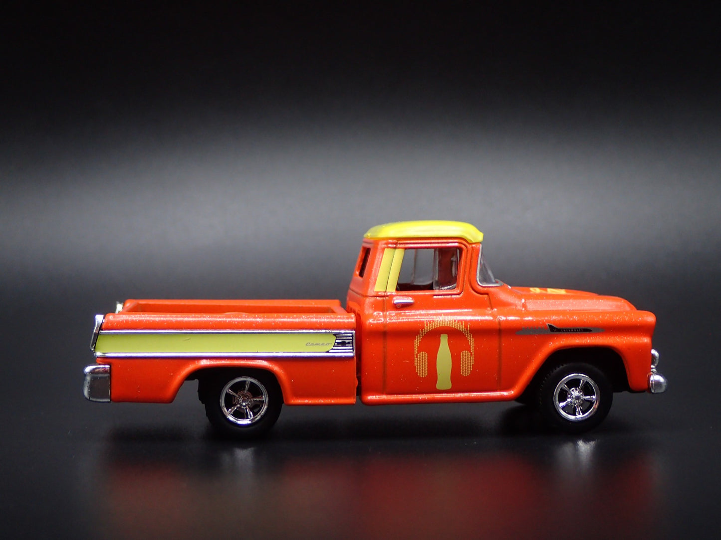 1958 58 CHEVY CHEVROLET APACHE CAMEO PICKUP TRUCK  1:64 SCALE DIECAST MODEL CAR