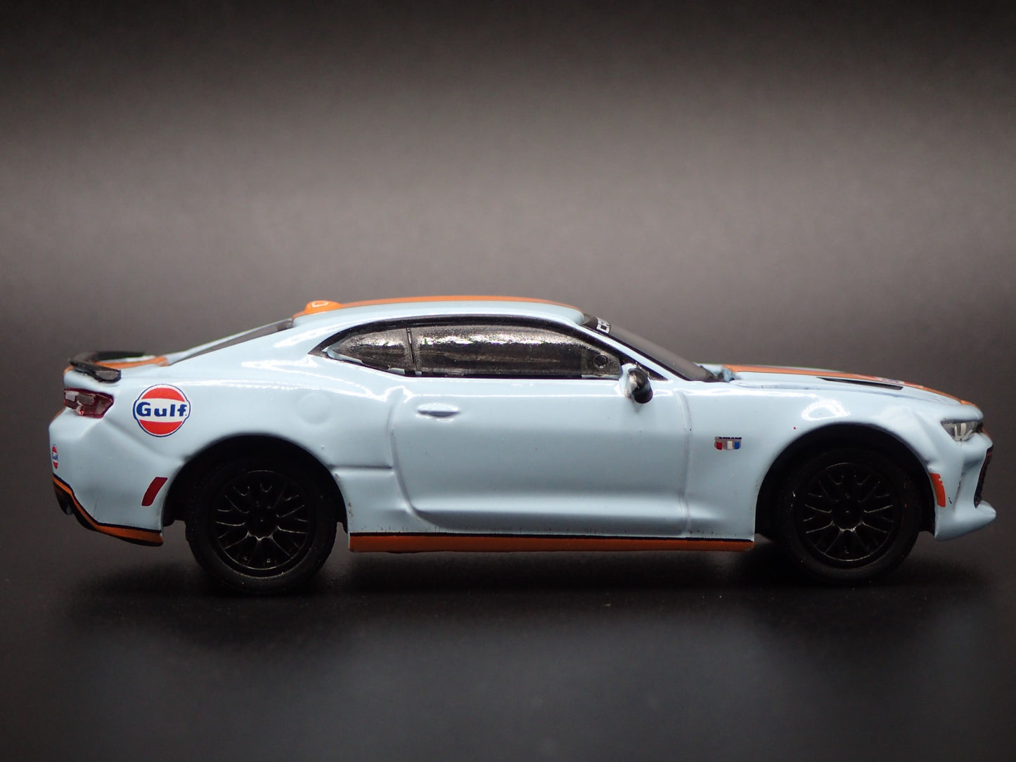 2016-2024 CHEVY CHEVROLET CAMARO SS GULF 1:64 SCALE DIORAMA DIECAST MODEL CAR