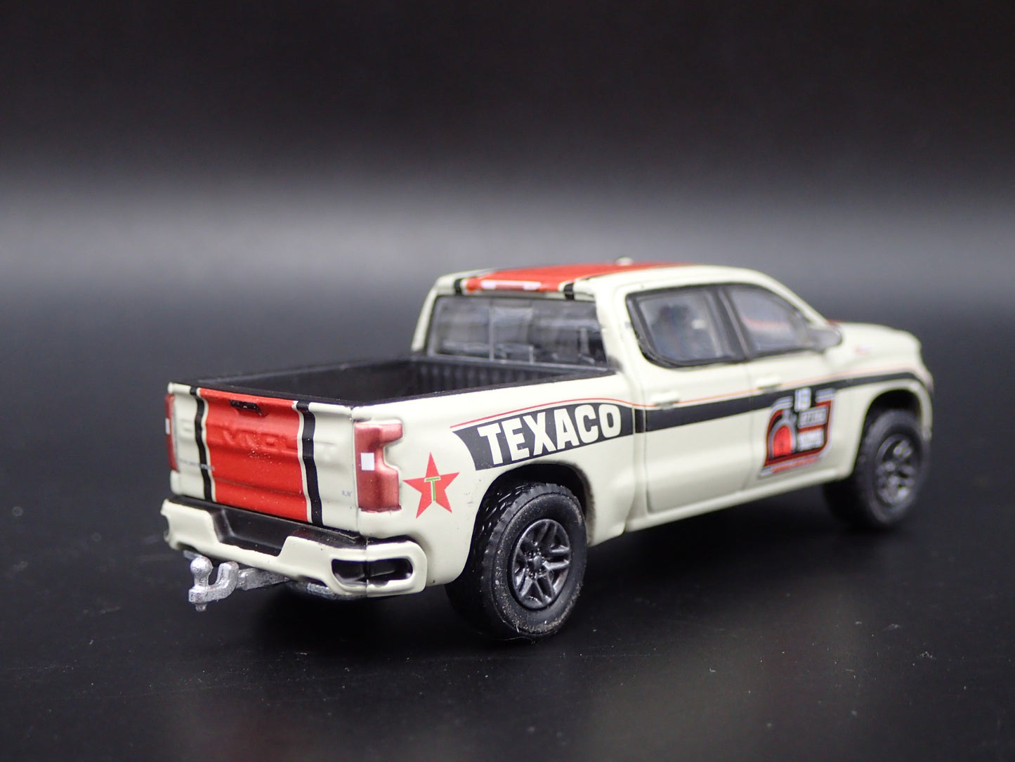 2021 CHEVROLET SILVERADO TRUCK TEXACO RACING HITCH 1:64 SCALE DIECAST MODEL CAR