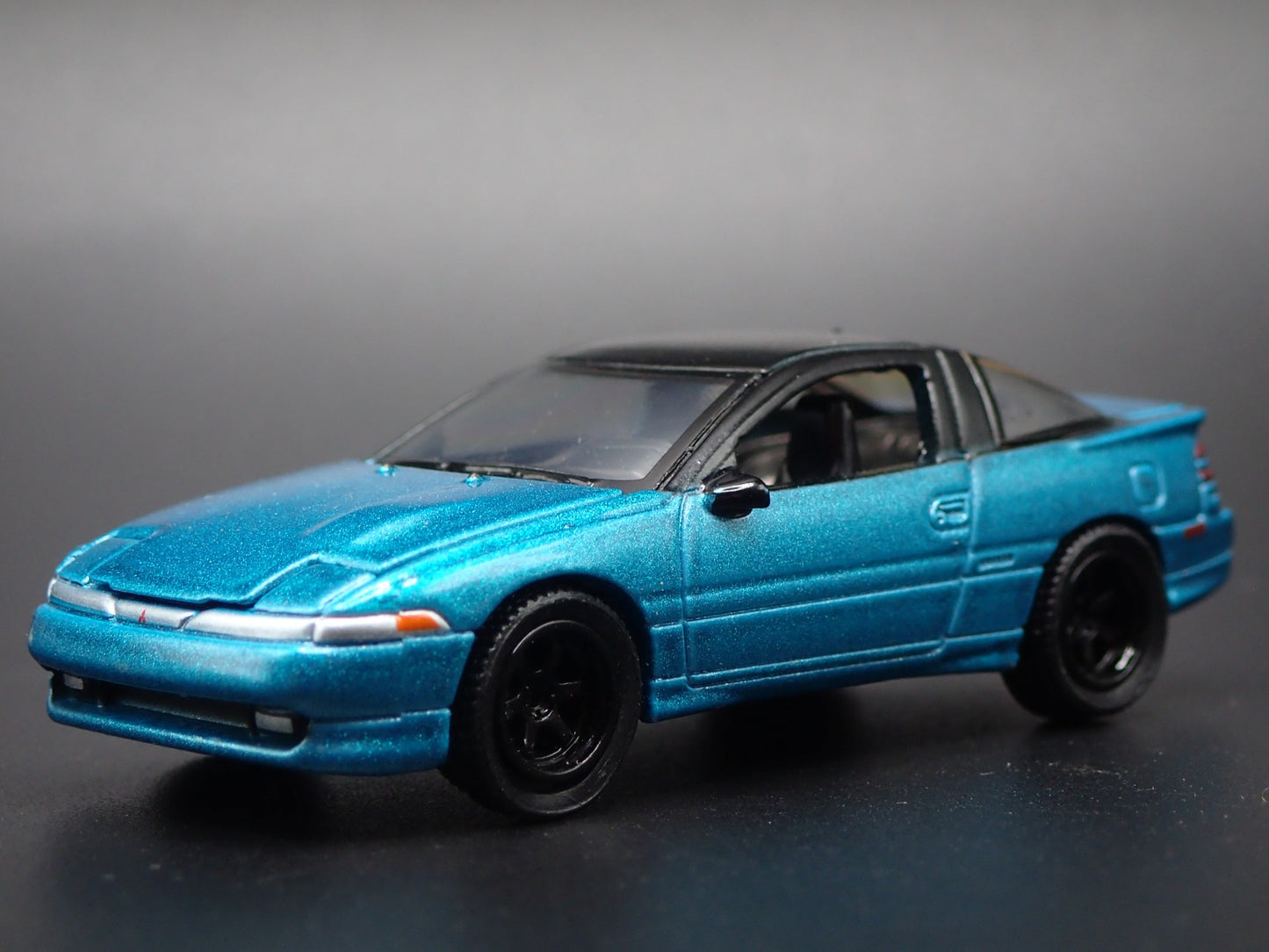 1990-1994 MITSUBISHI ECLIPSE GSX 1:64 SCALE DISPLAY DIORAMA DIECAST MODEL CAR