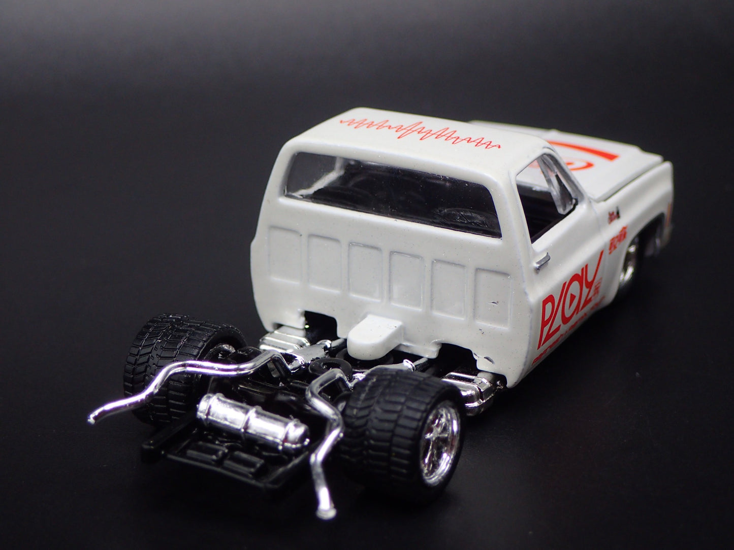 1976 GMC SIERRA GRANDE 15 PICKUP TRUCK SQUAREBODY 1/64 SCALE DIECAST MODEL CAR