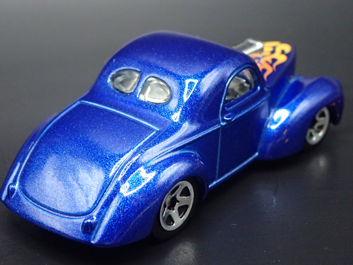 1941 41 WILLYS COUPE BLUE RARE 1:64 SCALE COLLECTIBLE DIORAMA DIECAST MODEL CAR