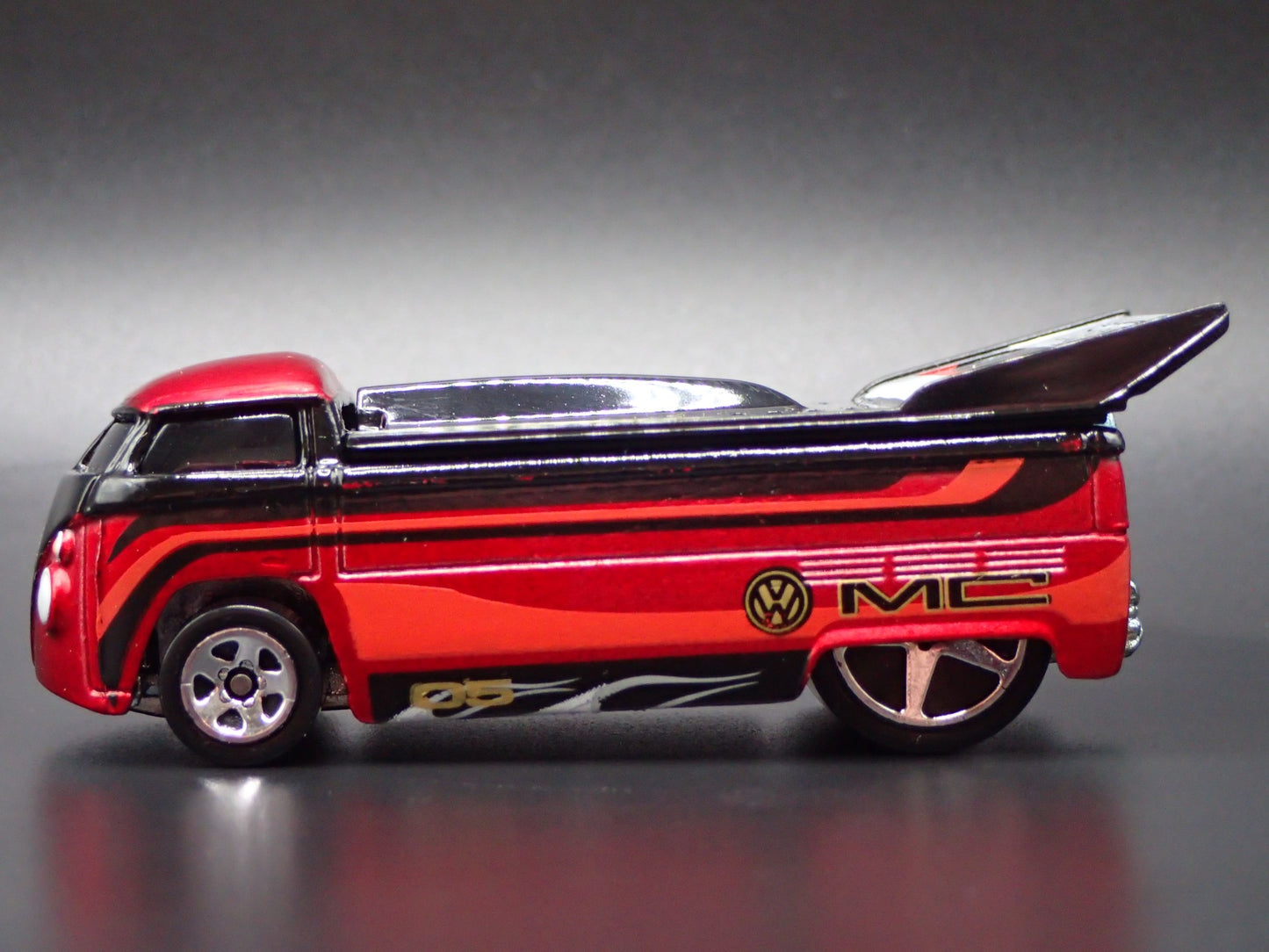 1950-1967 VW VOLKSWAGEN DRAG TRUCK NHRA 1/64 SCALE DIORAMA DIECAST MODEL CAR