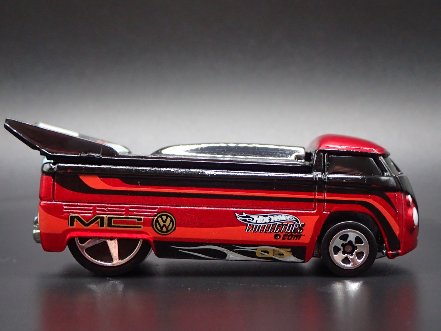 1950-1967 VW VOLKSWAGEN DRAG TRUCK NHRA 1/64 SCALE DIORAMA DIECAST MODEL CAR