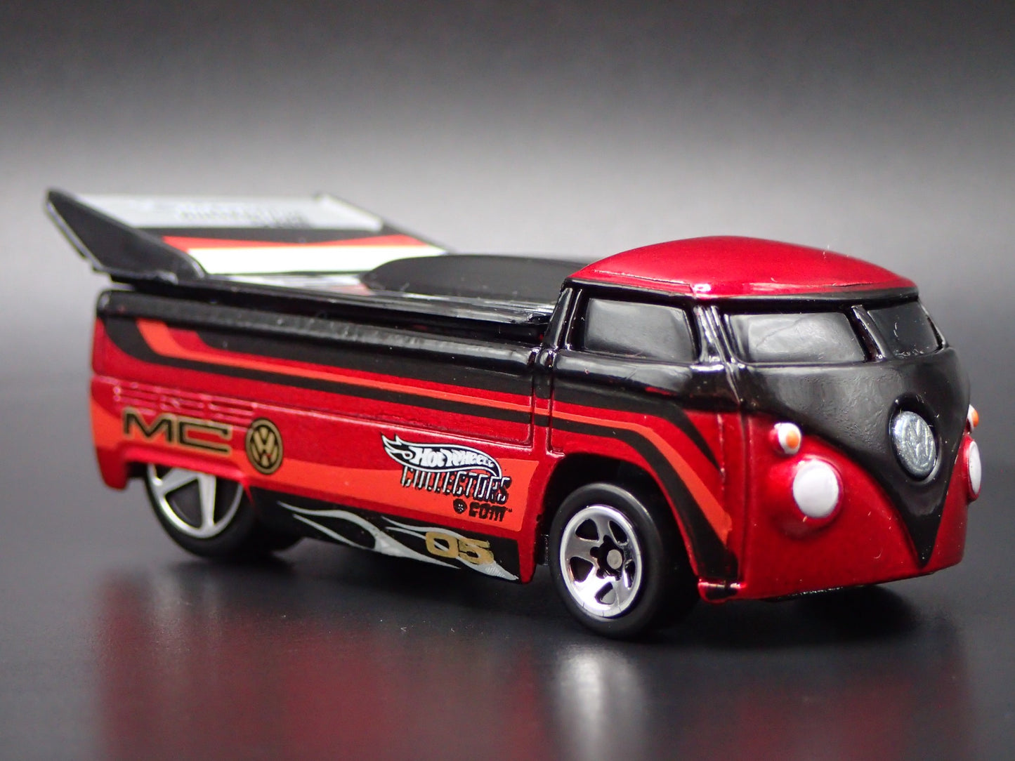 1950-1967 VW VOLKSWAGEN DRAG TRUCK NHRA 1/64 SCALE DIORAMA DIECAST MODEL CAR