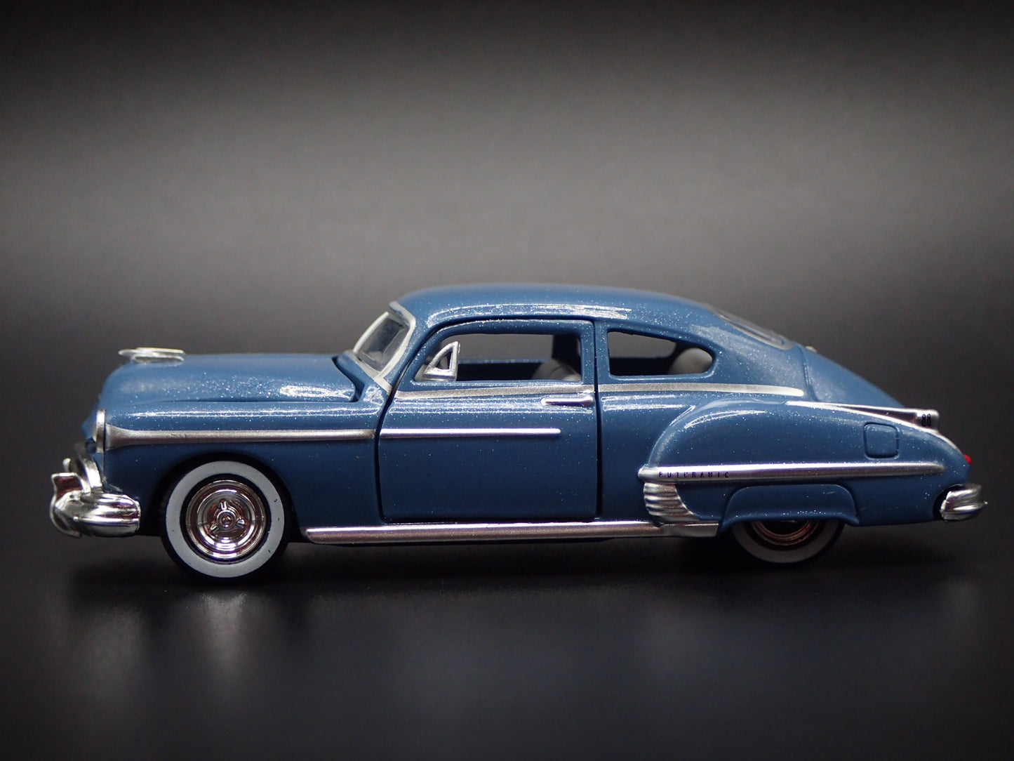 1950 50 OLDS OLDSMOBILE 88 FASTBACK 1:64 SCALE COLLECTIBLE DIECAST MODEL CAR