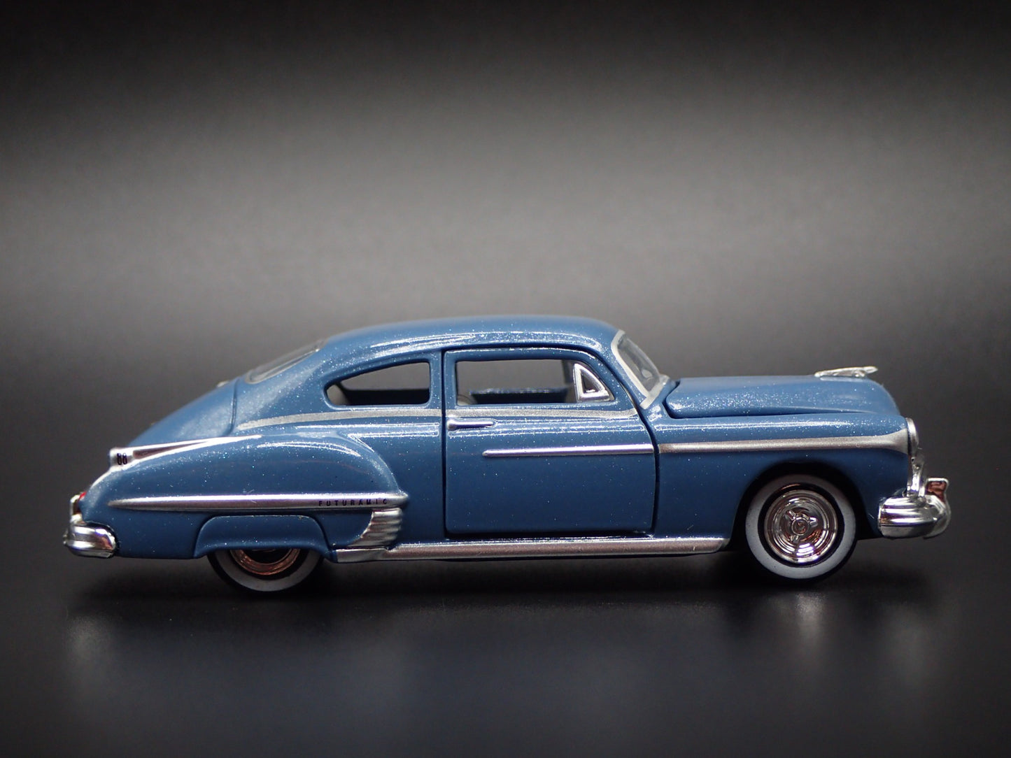 1950 50 OLDS OLDSMOBILE 88 FASTBACK 1:64 SCALE COLLECTIBLE DIECAST MODEL CAR