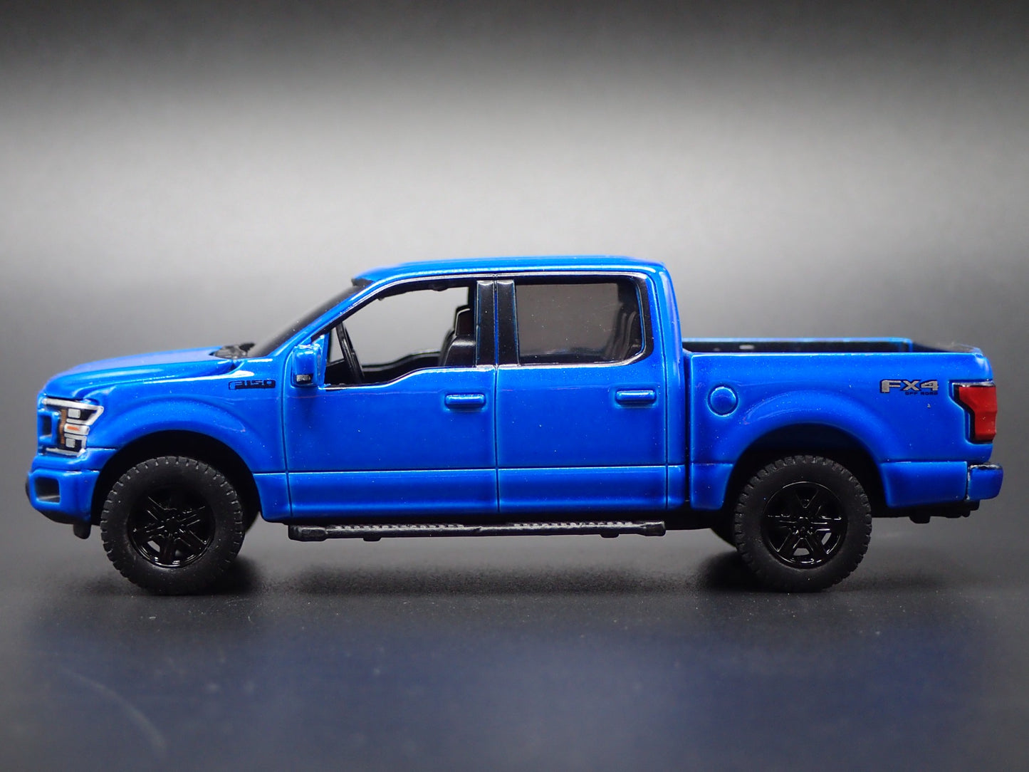2015-2020 FORD F150 PICKUP TRUCK BLUE 1:64 SCALE COLLECTIBLE DIECAST MODEL CAR
