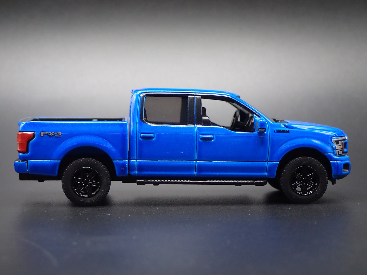 2015-2020 FORD F150 PICKUP TRUCK BLUE 1:64 SCALE COLLECTIBLE DIECAST MODEL CAR