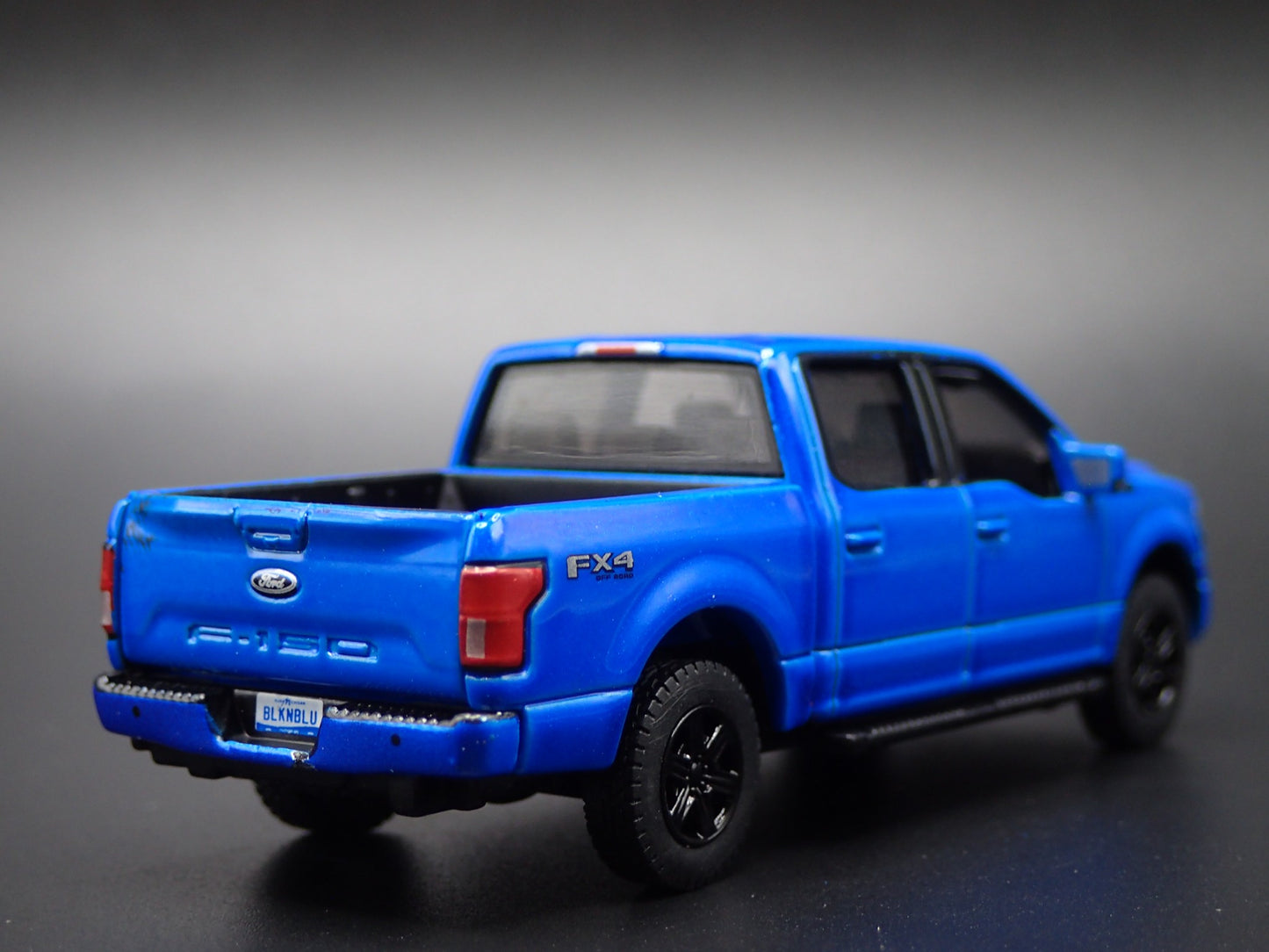2015-2020 FORD F150 PICKUP TRUCK BLUE 1:64 SCALE COLLECTIBLE DIECAST MODEL CAR