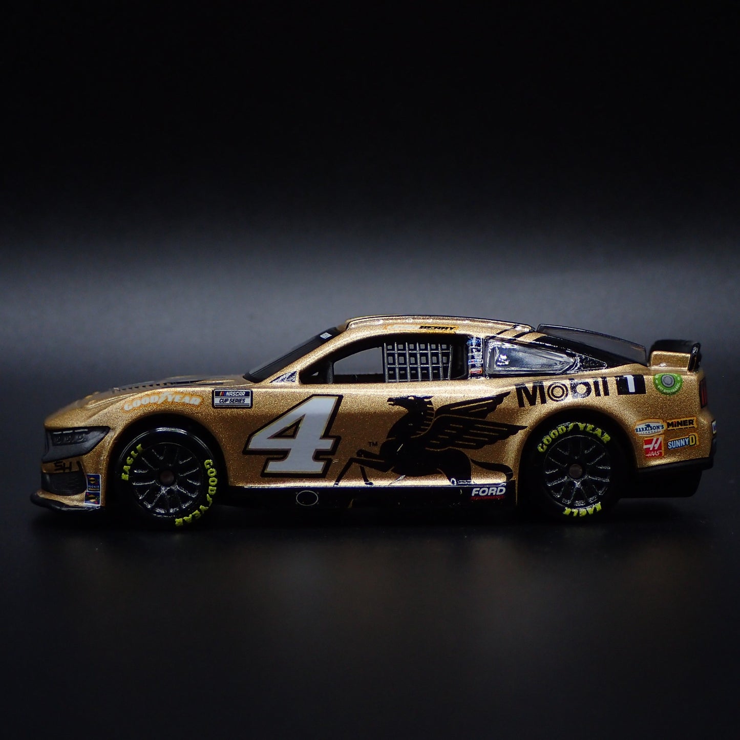 2024 24 FORD MUSTANG #4 JOSH BERRY MOBIL 1 NASCAR 1:64 SCALE DIECAST MODEL CAR