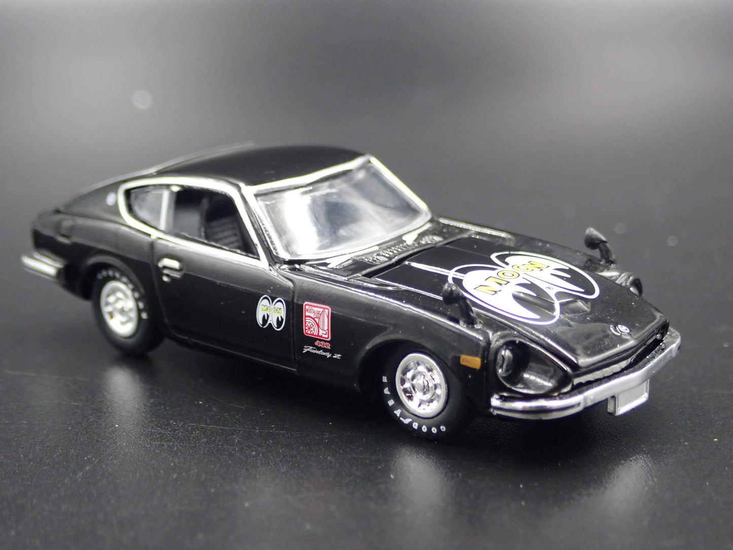 1970-1973 NISSAN FAIRLADY Z 240Z Z432 MOONEYES 1:64 SCALE DIECAST MODEL CAR