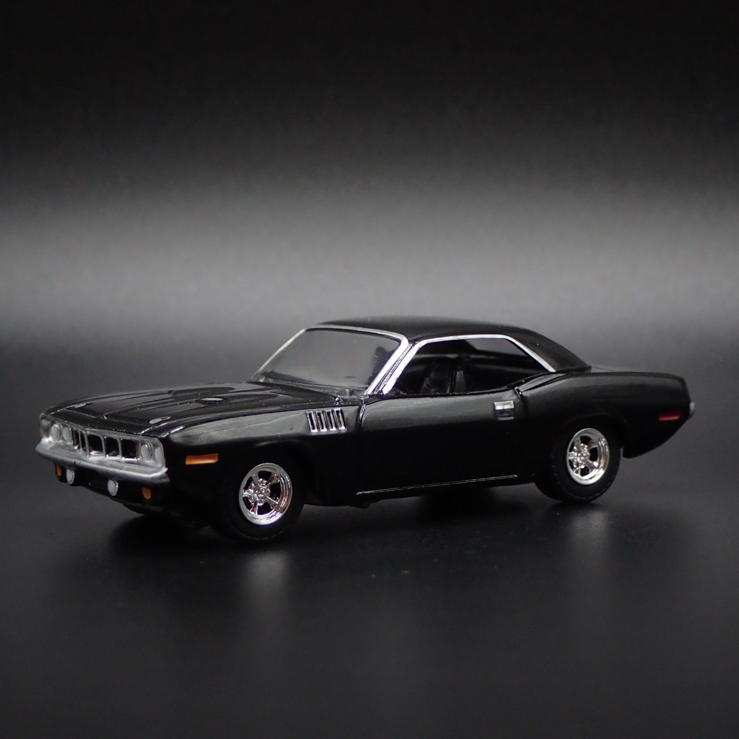 1971 71 PLYMOUTH CUDA MUSCLE CAR BLACK 1:64 SCALE COLLECTIBLE DIECAST MODEL CAR
