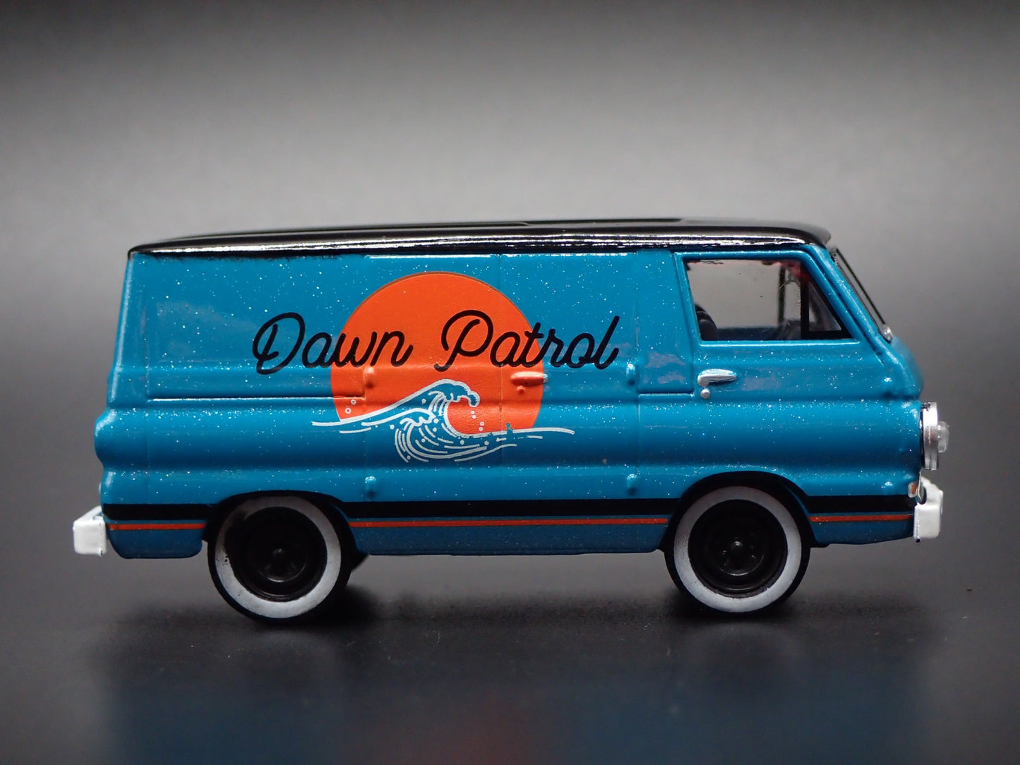 1964 64 DODGE A100 PANEL VAN GREEN 1/64 SCALE DIORAMA DIECAST MODEL CAR