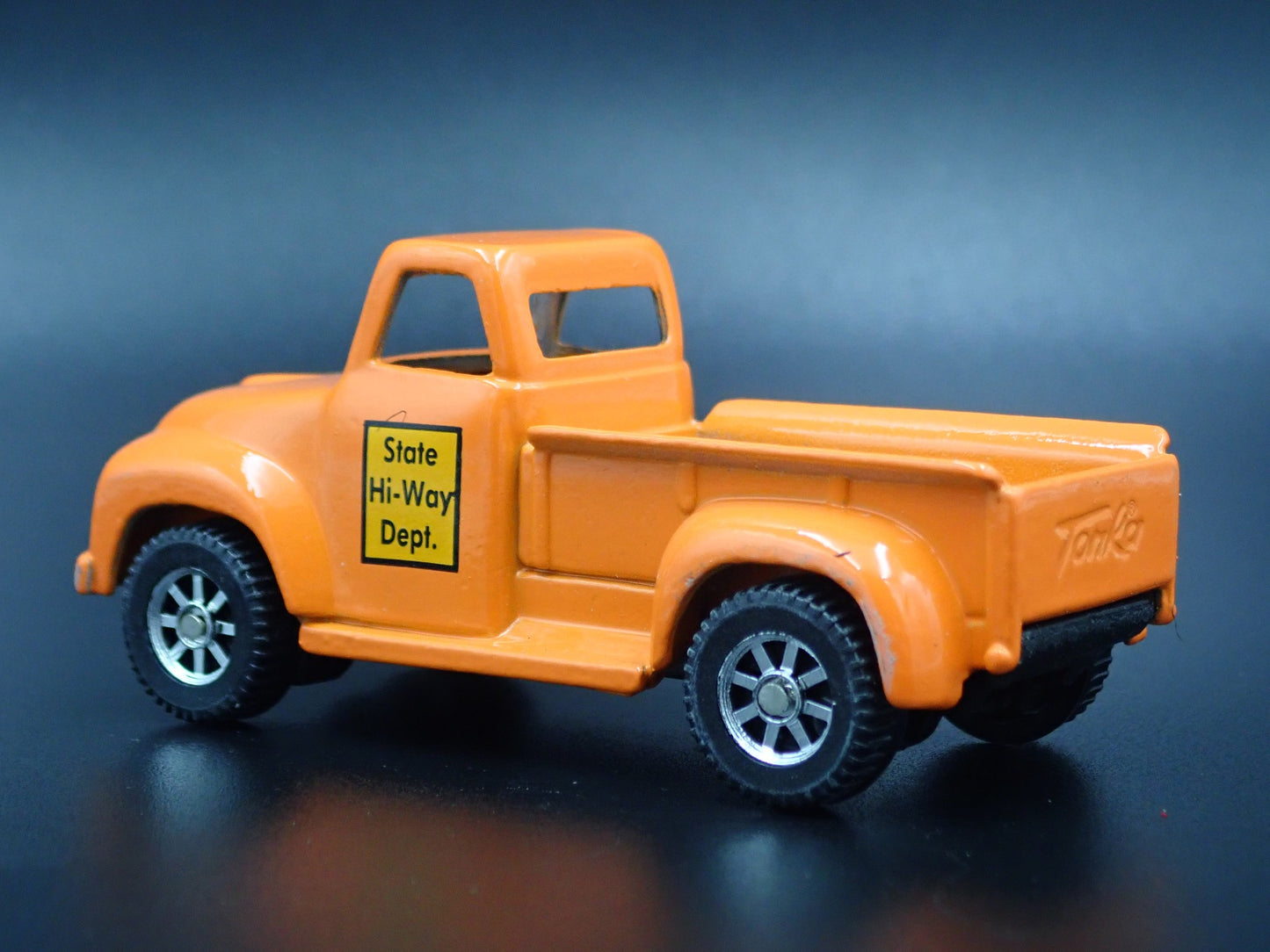 1956 56 FORD F100 PICKUP TRUCK ORANGE 1:64 SCALE COLLECTIBLE DIECAST MODEL CAR