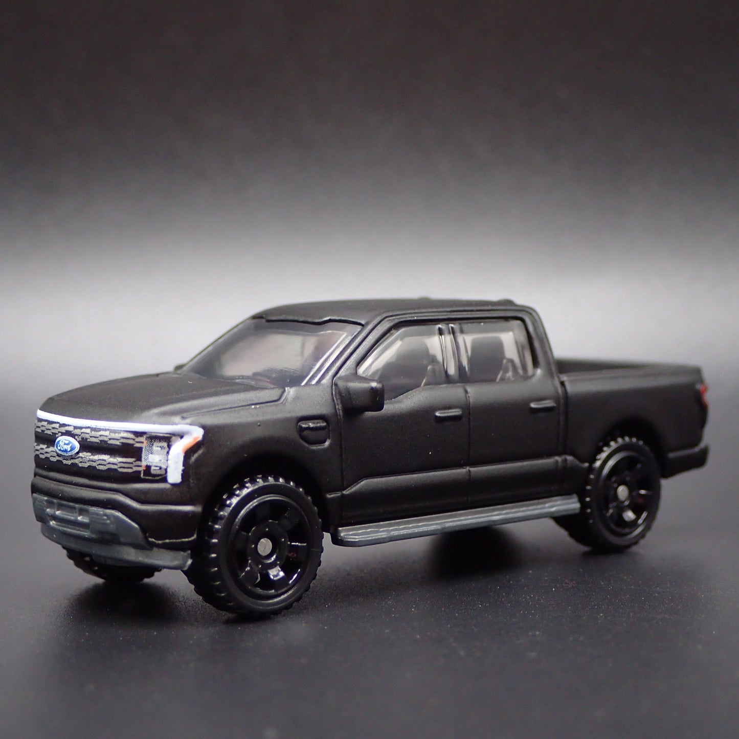 2022-2025 FORD F150 LIGHTNING PICKUP TRUCK ELECTRIC 1:64 SCALE DIECAST MODEL CAR