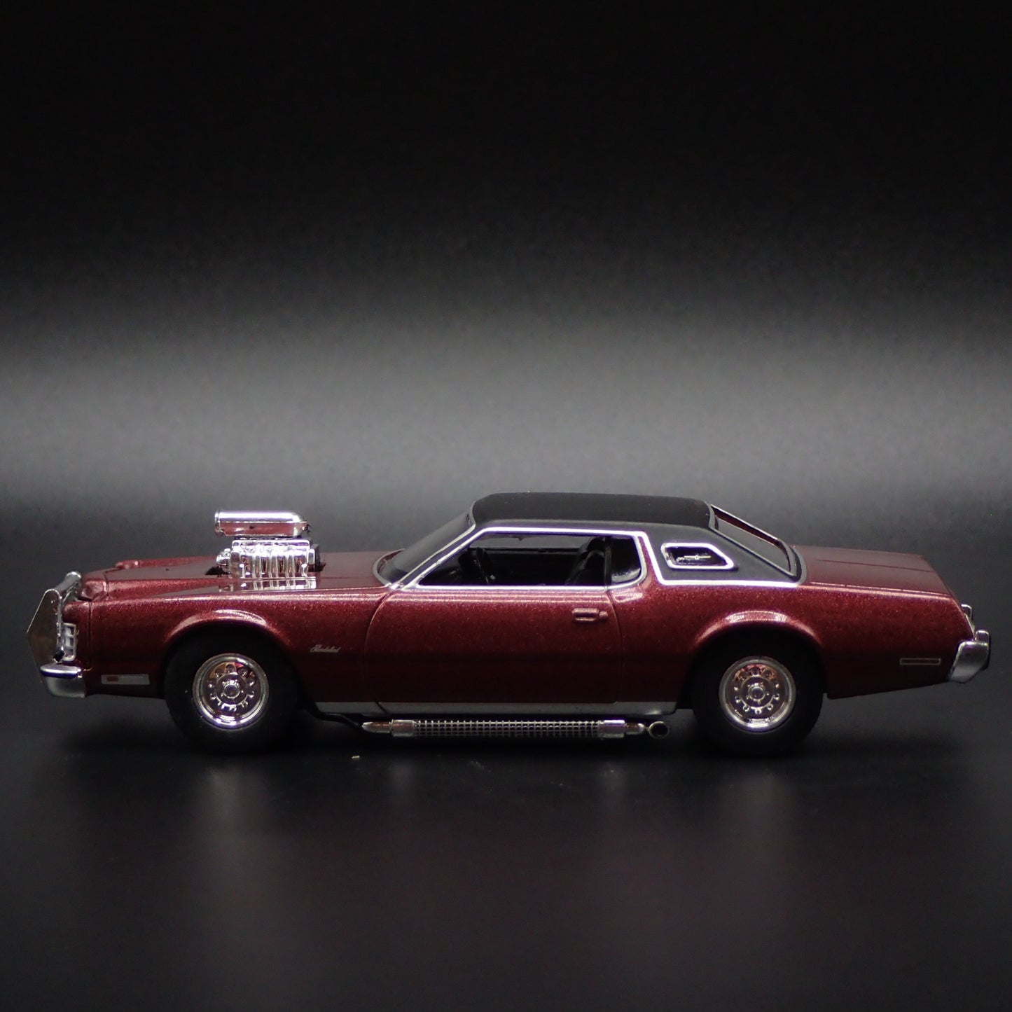 1973 73 FORD THUNDERBIRD TBIRD THE CROW MOVIE 1:64 SCALE DIECAST MODEL CAR