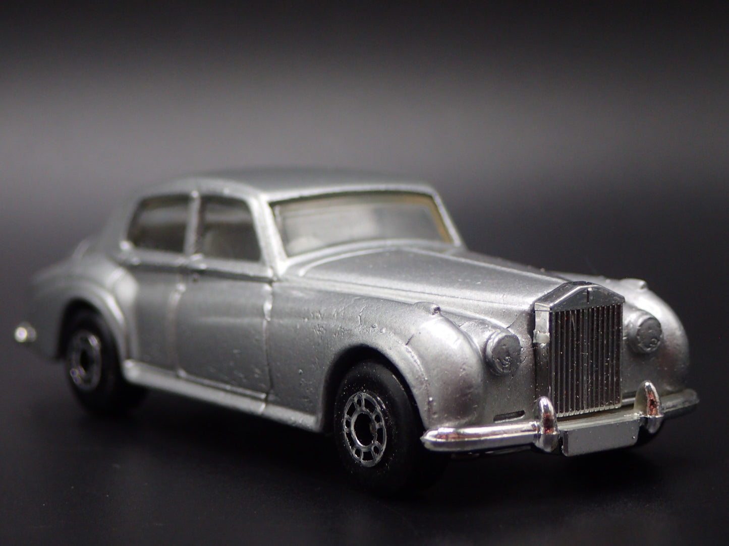 1959-1962 ROLLS ROYCE SILVER CLOUD II JAMES BOND 007 1:64 MB DIECAST MODEL CAR