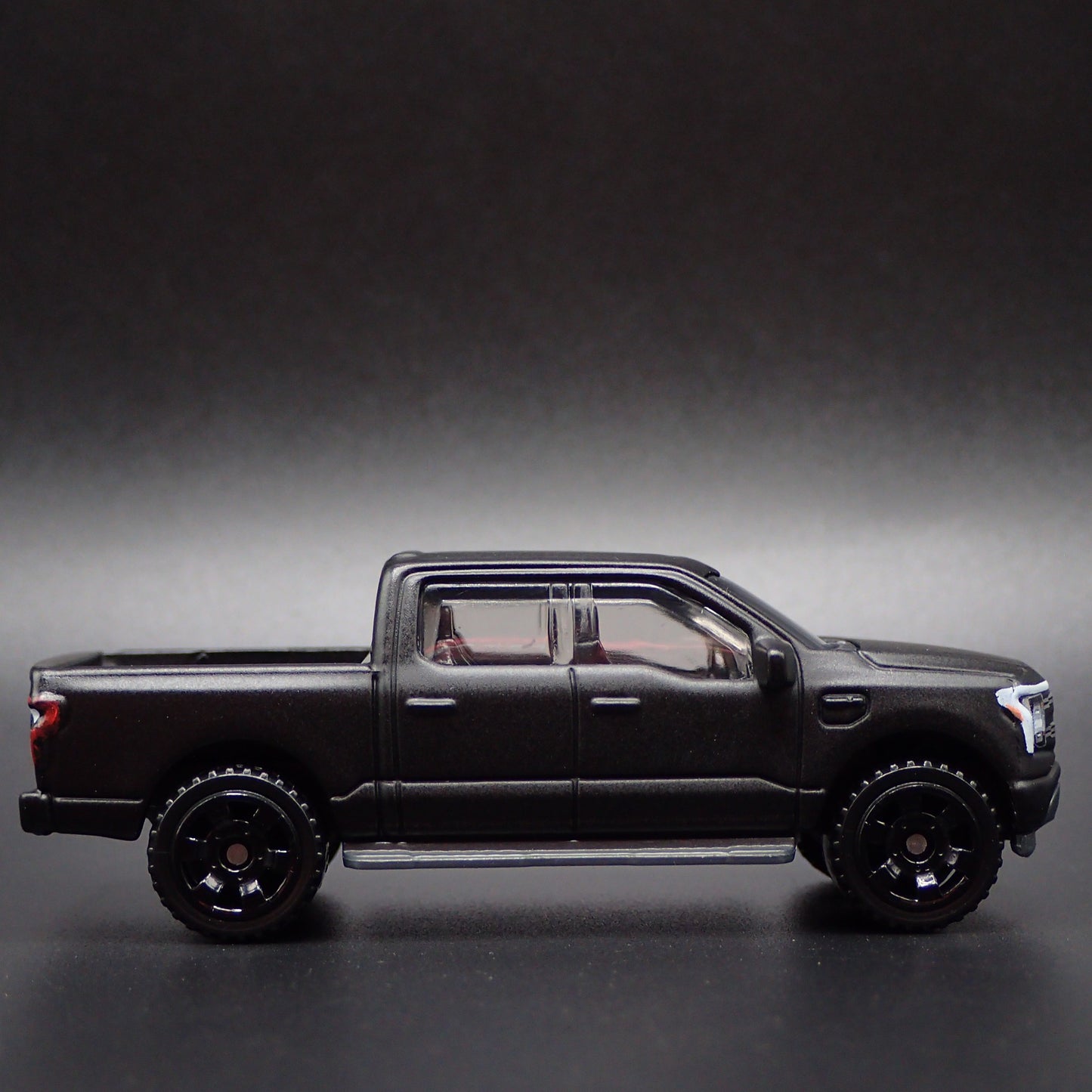 2022-2025 FORD F150 LIGHTNING PICKUP TRUCK ELECTRIC 1:64 SCALE DIECAST MODEL CAR