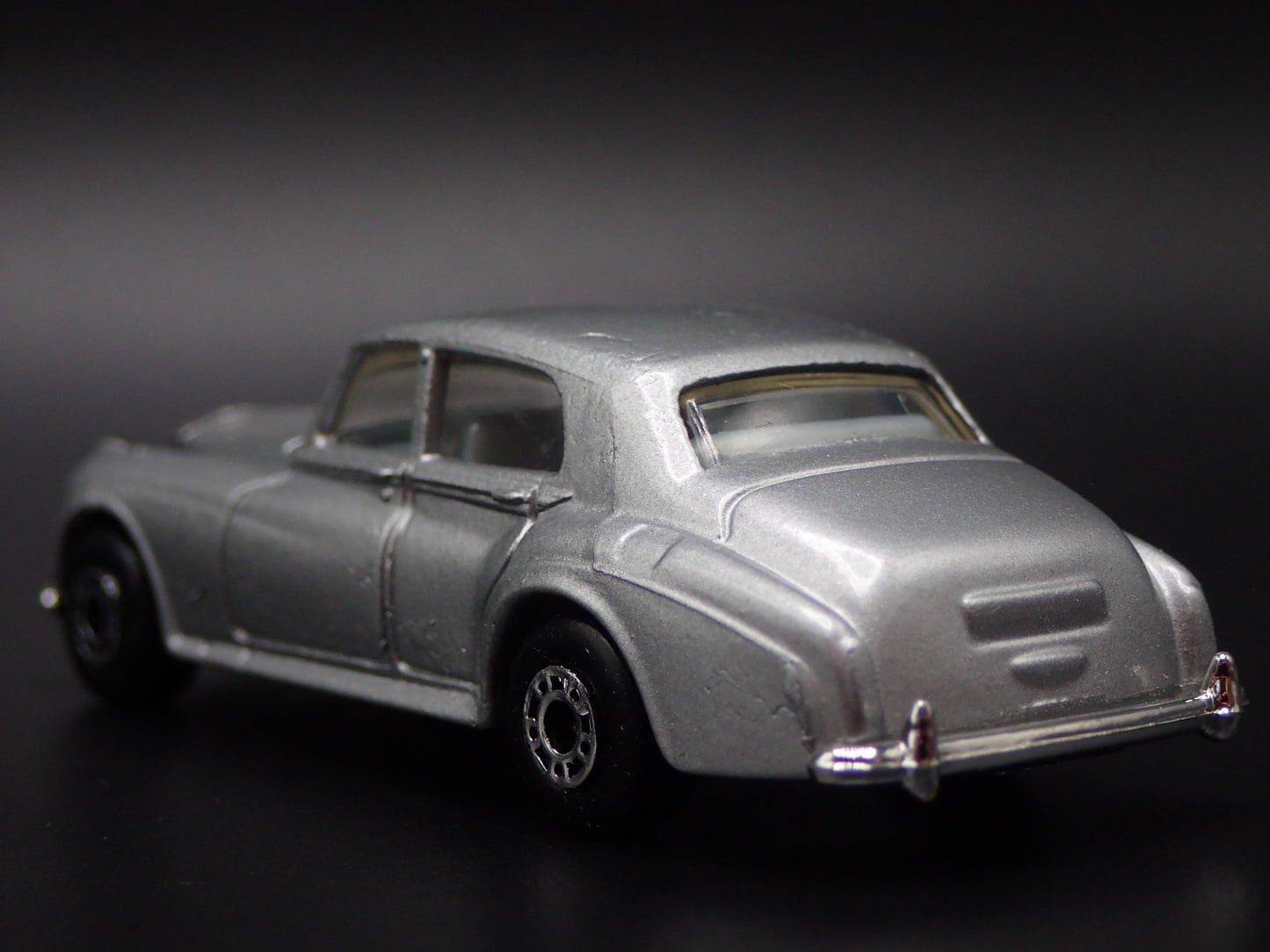 1959-1962 ROLLS ROYCE SILVER CLOUD II JAMES BOND 007 1:64 MB DIECAST MODEL CAR