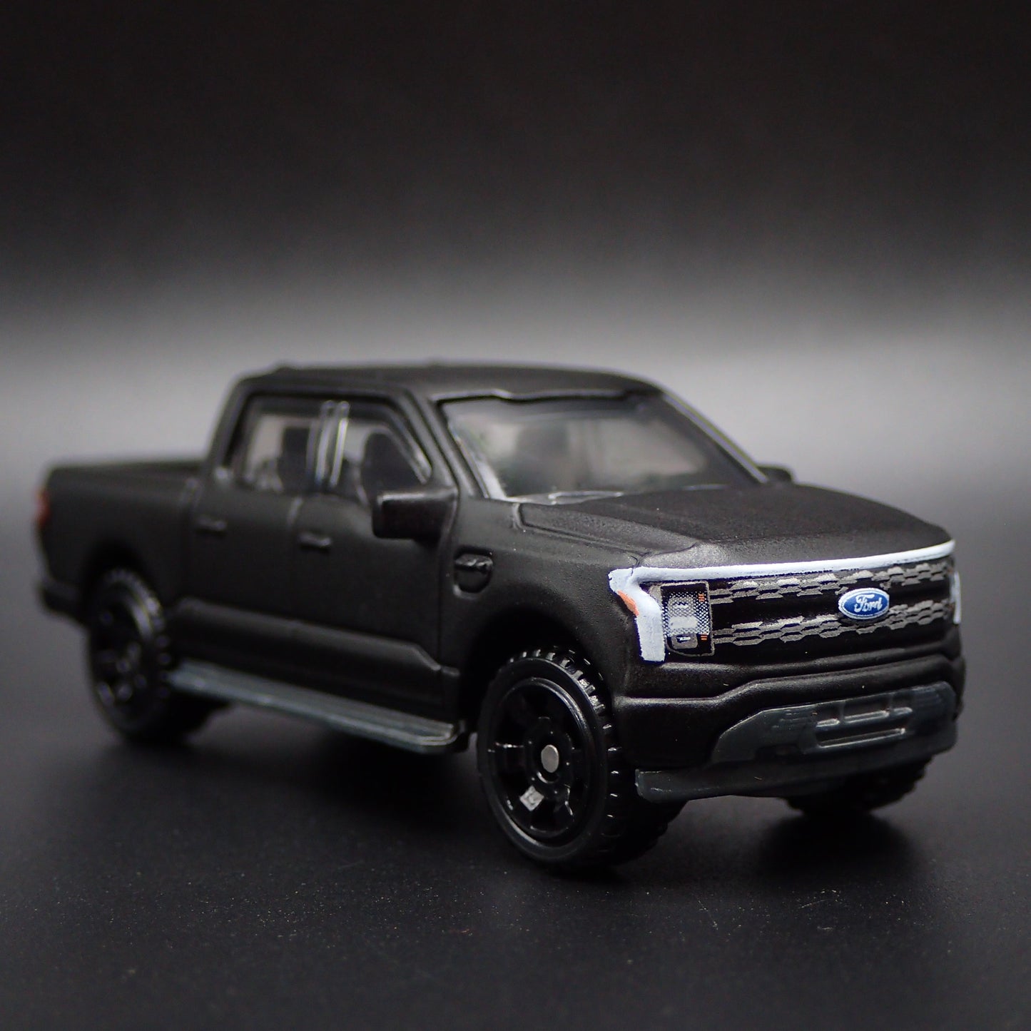 2022-2025 FORD F150 LIGHTNING PICKUP TRUCK ELECTRIC 1:64 SCALE DIECAST MODEL CAR