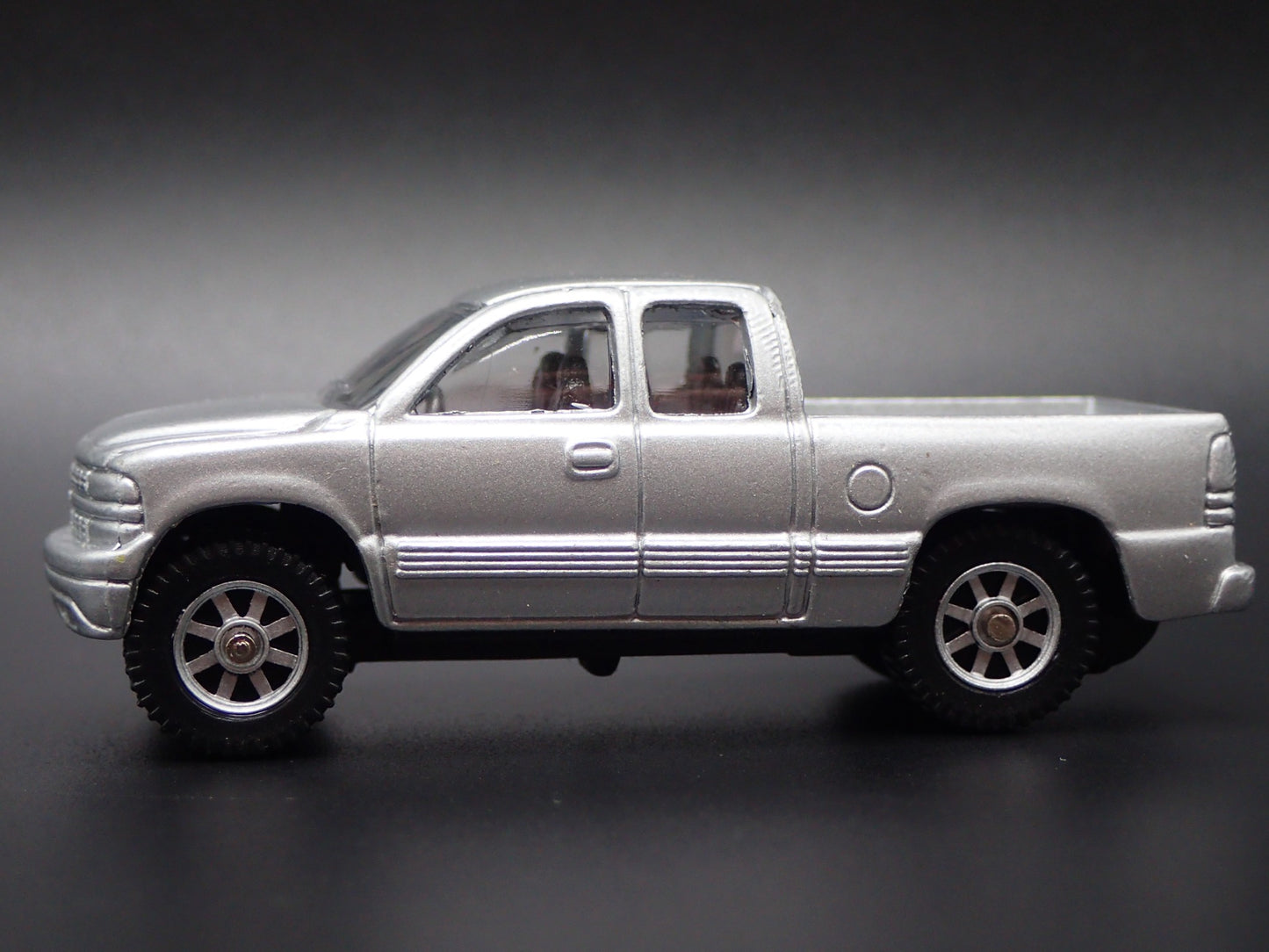 2014-2019 CHEVY CHEVROLET SILVERADO 1500 TRUCK 1/64 SCALE DIECAST MODEL CAR