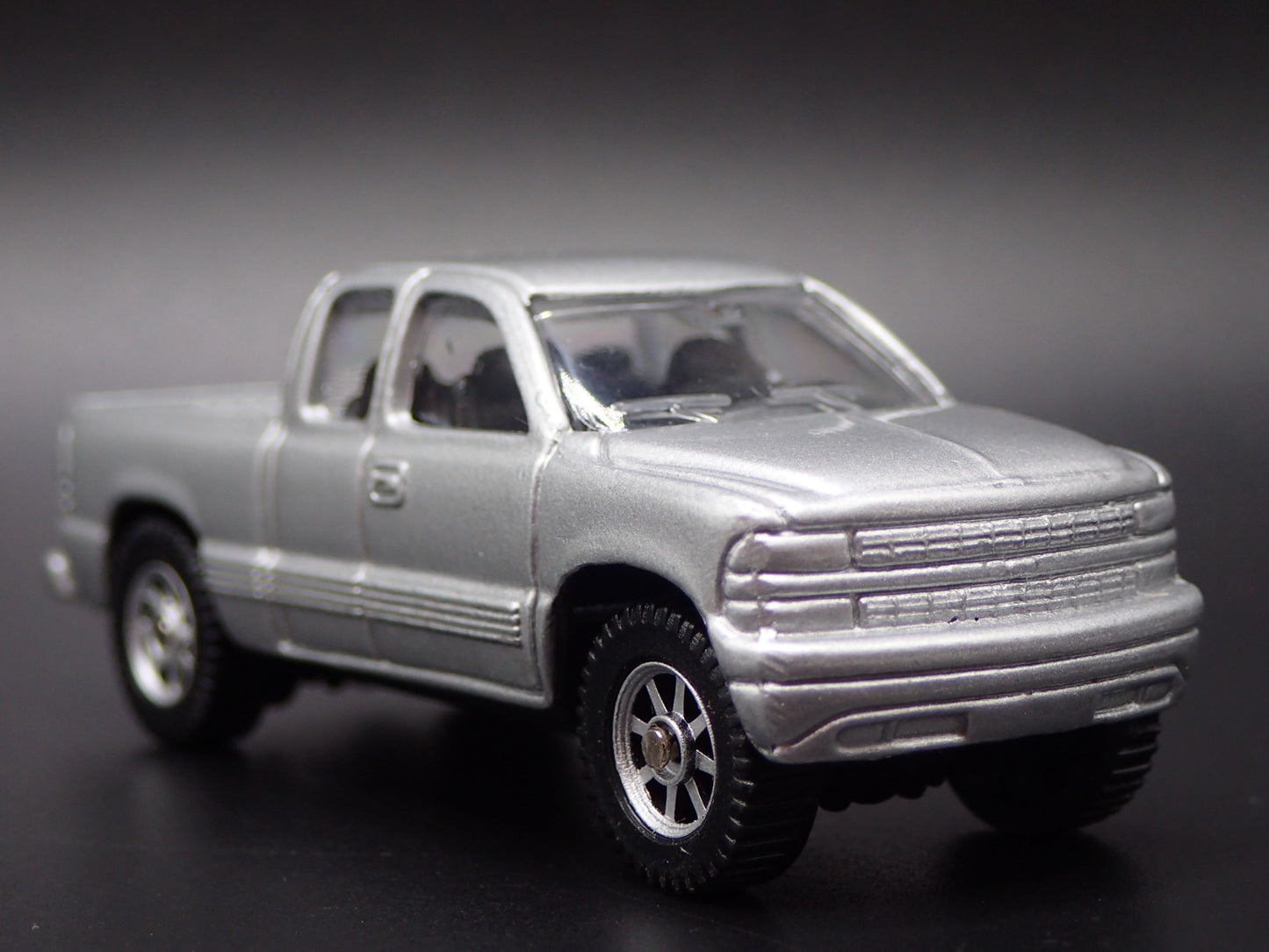 2014-2019 CHEVY CHEVROLET SILVERADO 1500 TRUCK 1/64 SCALE DIECAST MODEL CAR