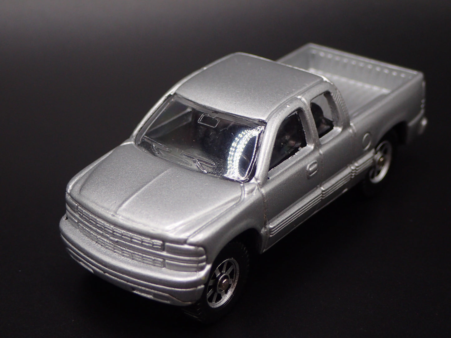 2014-2019 CHEVY CHEVROLET SILVERADO 1500 TRUCK 1/64 SCALE DIECAST MODEL CAR