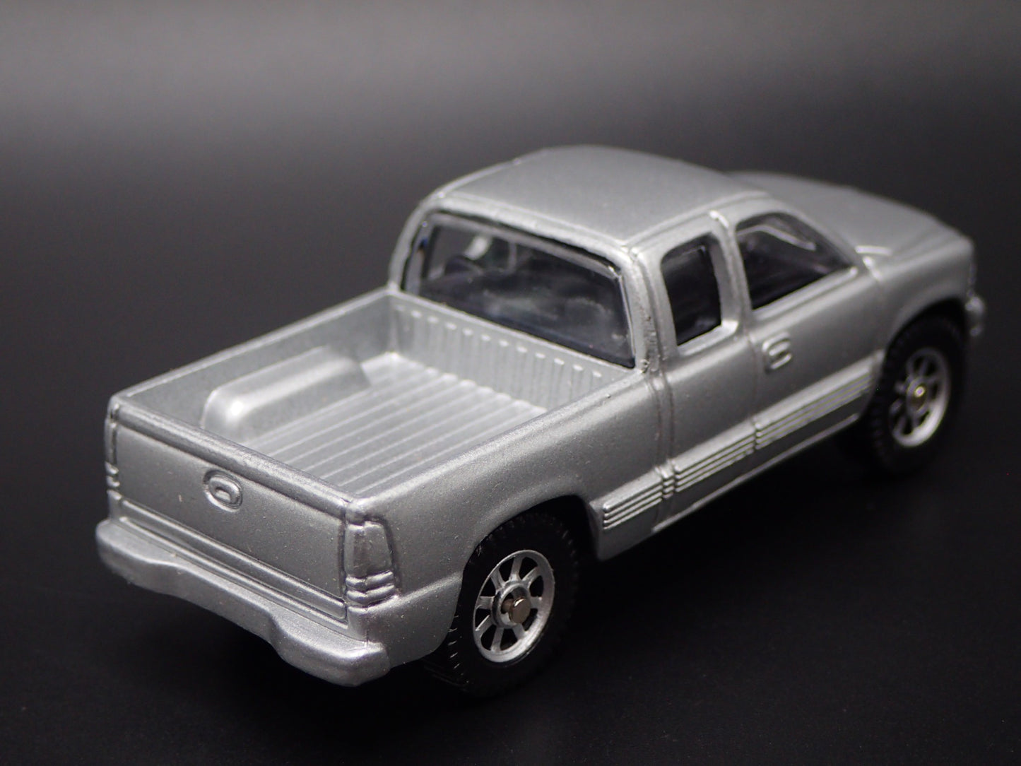 2014-2019 CHEVY CHEVROLET SILVERADO 1500 TRUCK 1/64 SCALE DIECAST MODEL CAR