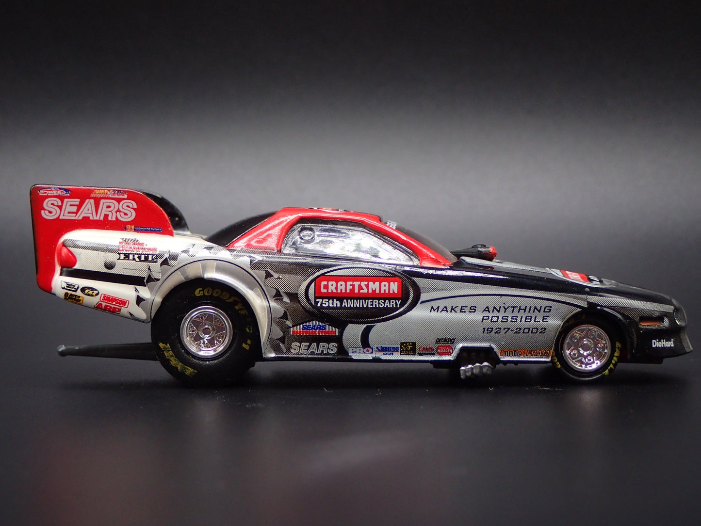 2002 02 CRAFTSMAN NHRA FUNNY CAR DALE CREASY JR 1:64 SCALE DIECAST MODEL CAR
