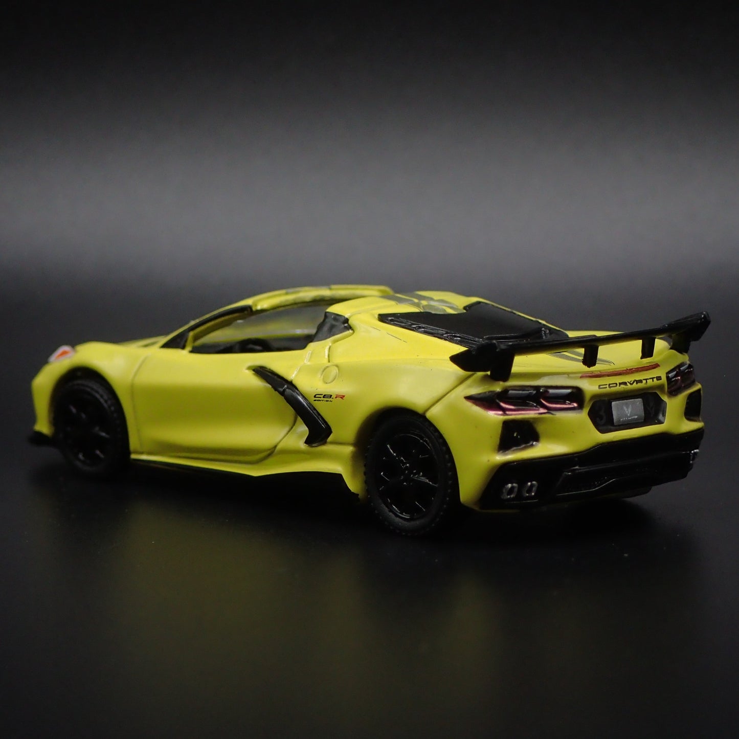 2020-2025 CHEVY CHEVROLET CORVETTE STINGRAY C8 1:64 SCALE DIECAST MODEL CAR