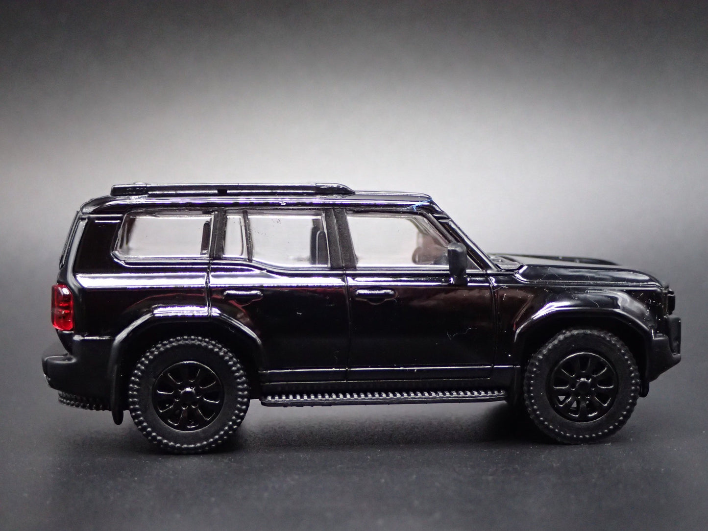2023-2025 TOYOTA LAND CRUISER 250 PRADO 1/64 SCALE DIORAMA DIECAST MODEL CAR