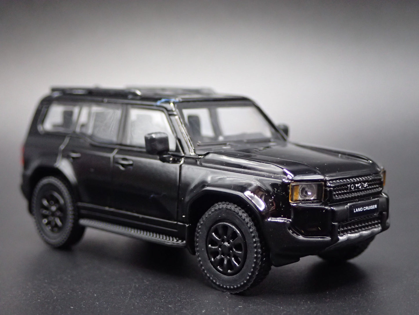 2023-2025 TOYOTA LAND CRUISER 250 PRADO 1/64 SCALE DIORAMA DIECAST MODEL CAR