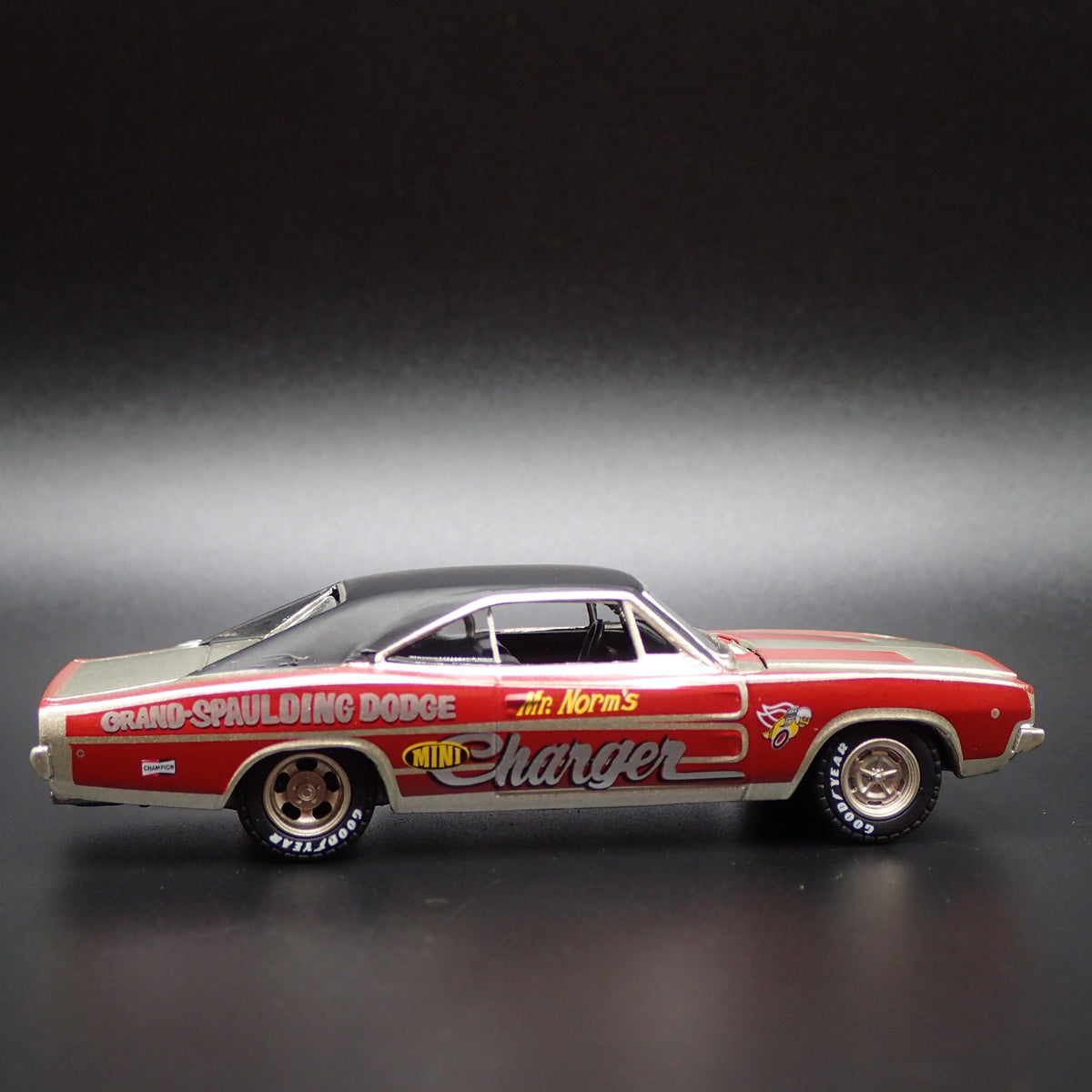 1968 68 DODGE CHARGER MR NORMS CHARGER NHRA 1:64 SCALE DIORAMA DIECAST MODEL CAR-Burning Rubber Toy Company