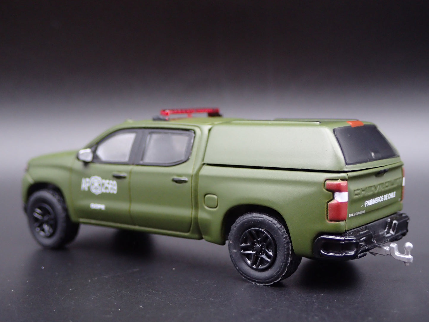 2021 CHEVROLET SILVERADO TRUCK LT GOPE POLICE CHILE 1:64 SCALE DIECAST MODEL CAR