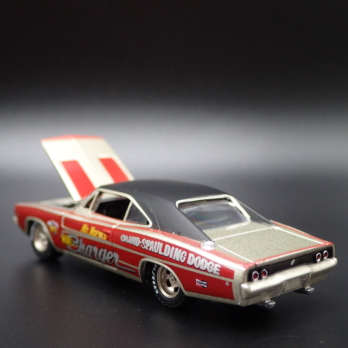 1968 68 DODGE CHARGER MR NORMS CHARGER NHRA 1:64 SCALE DIORAMA DIECAST MODEL CAR-Burning Rubber Toy Company