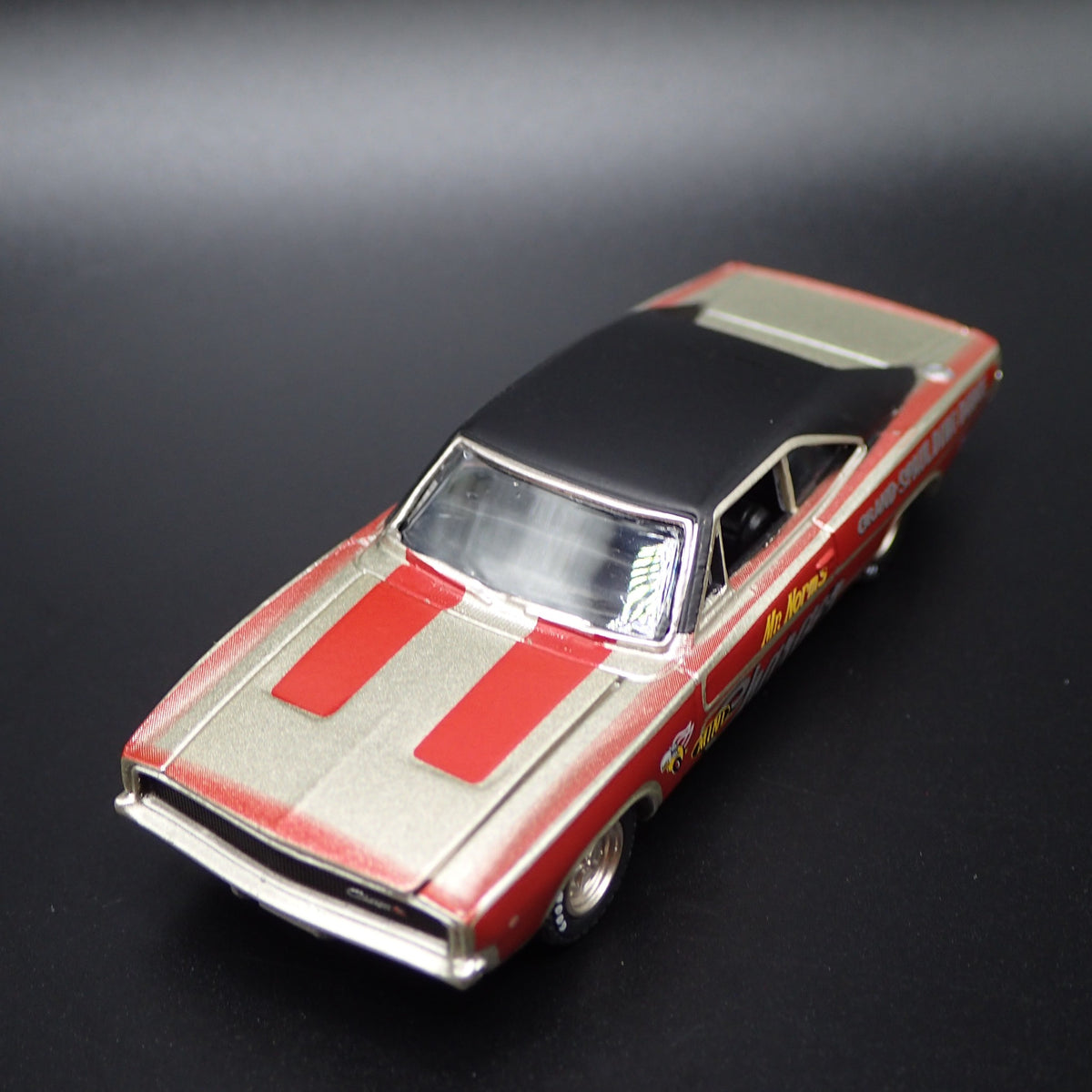1968 68 DODGE CHARGER MR NORMS CHARGER NHRA 1:64 SCALE DIORAMA DIECAST MODEL CAR-Burning Rubber Toy Company