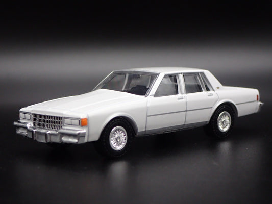 1980 80 CHEVY CHEVROLET CAPRICE 4 FOUR DOOR 1/64 SCALE DIORAMA DIECAST MODEL CAR