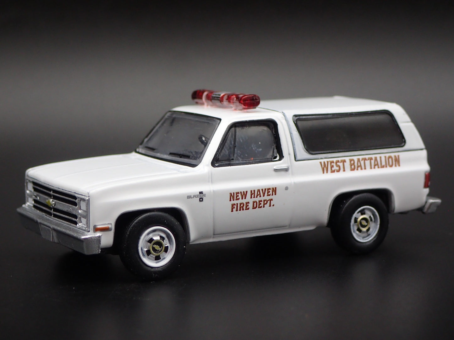 1985 85 CHEVY CHEVROLET K5 BLAZER NEW HAVEN CT FIRE 1:64 SCALE DIECAST MODEL CAR