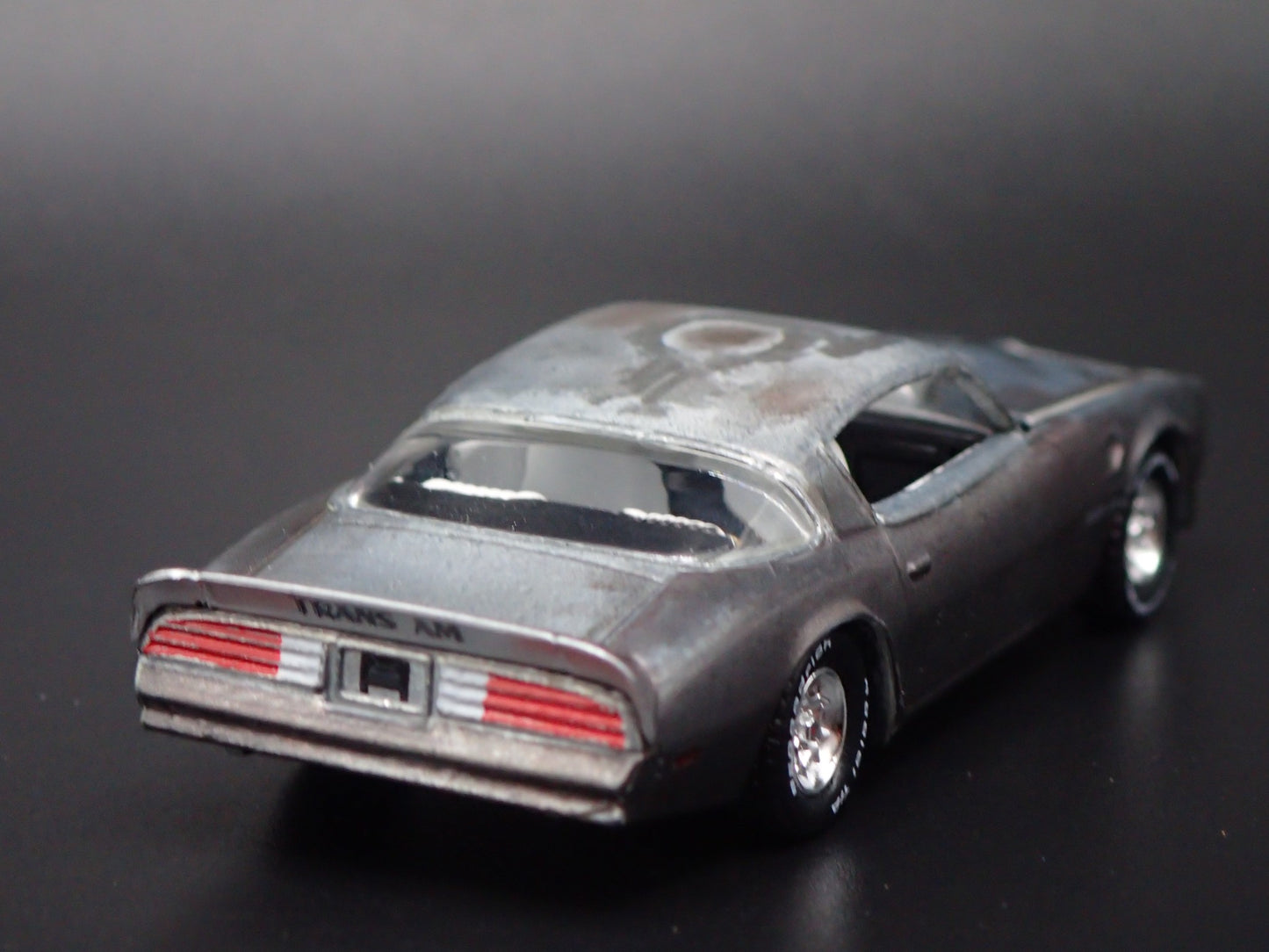 1976 76 PONTIAC FIREBIRD T/A BARN FIND 1:64 SCALE DIORAMA DIECAST MODEL CAR