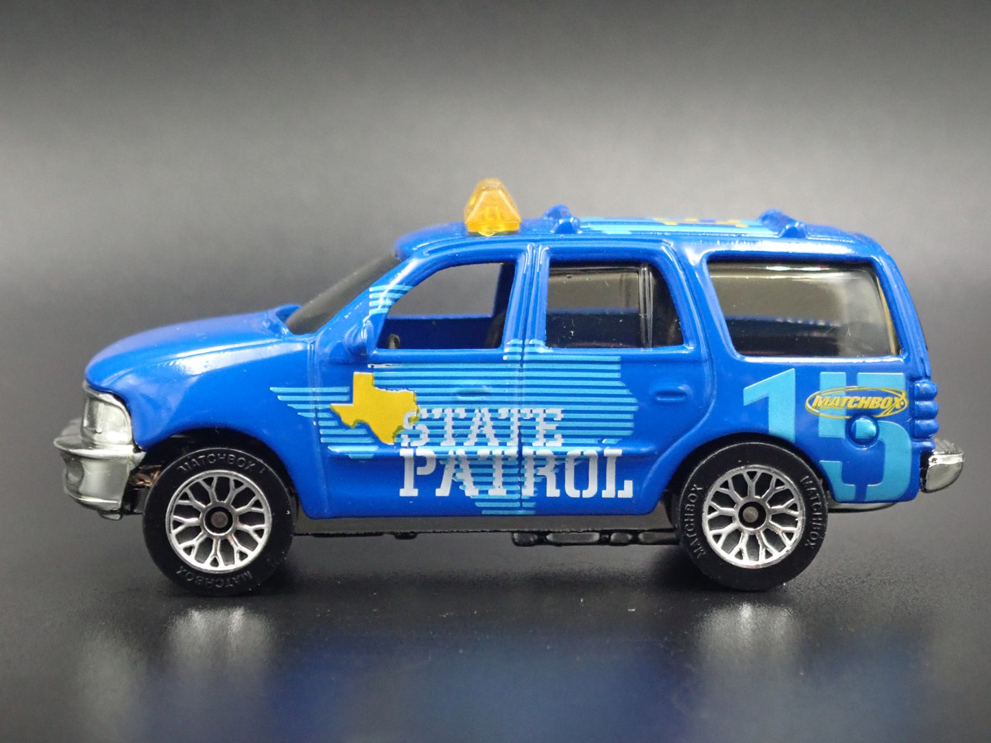 2003-2006 FORD EXPEDITION TEXAS STATE PATROL POLICE 1:64 SCALE DIECAST MODEL CAR