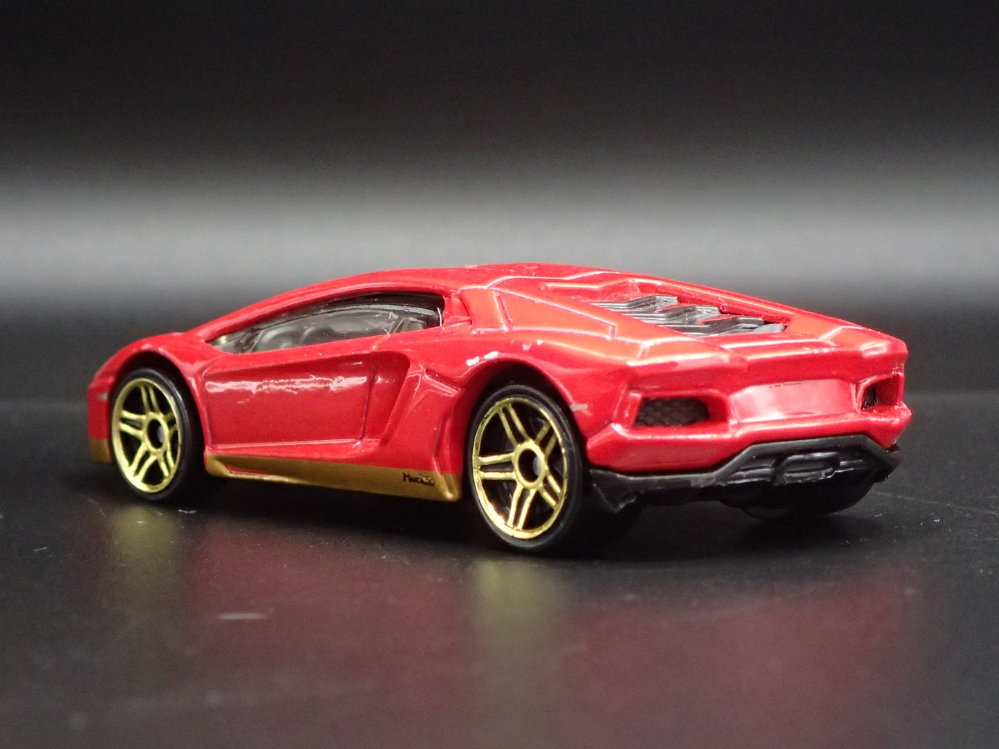 2017 17 LAMBORGHINI AVENTADOR MIURA HOMAGE SUPERCAR 1:64 SCALE DIECAST MODEL CAR