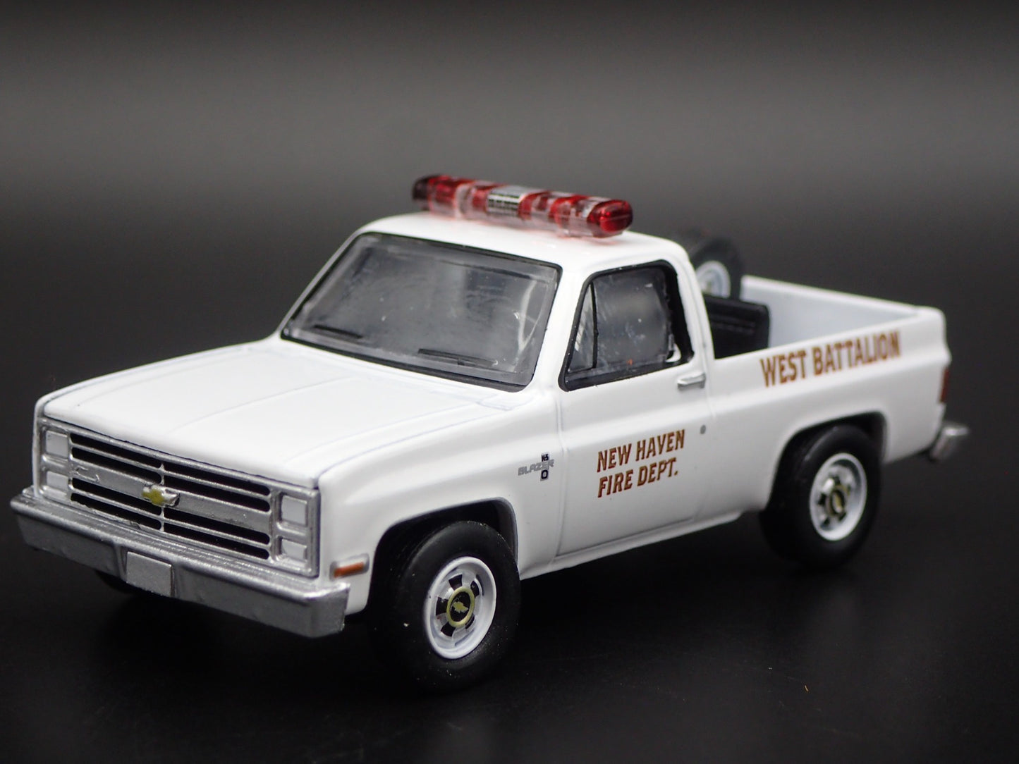 1985 85 CHEVY CHEVROLET K5 BLAZER NEW HAVEN CT FIRE 1:64 SCALE DIECAST MODEL CAR