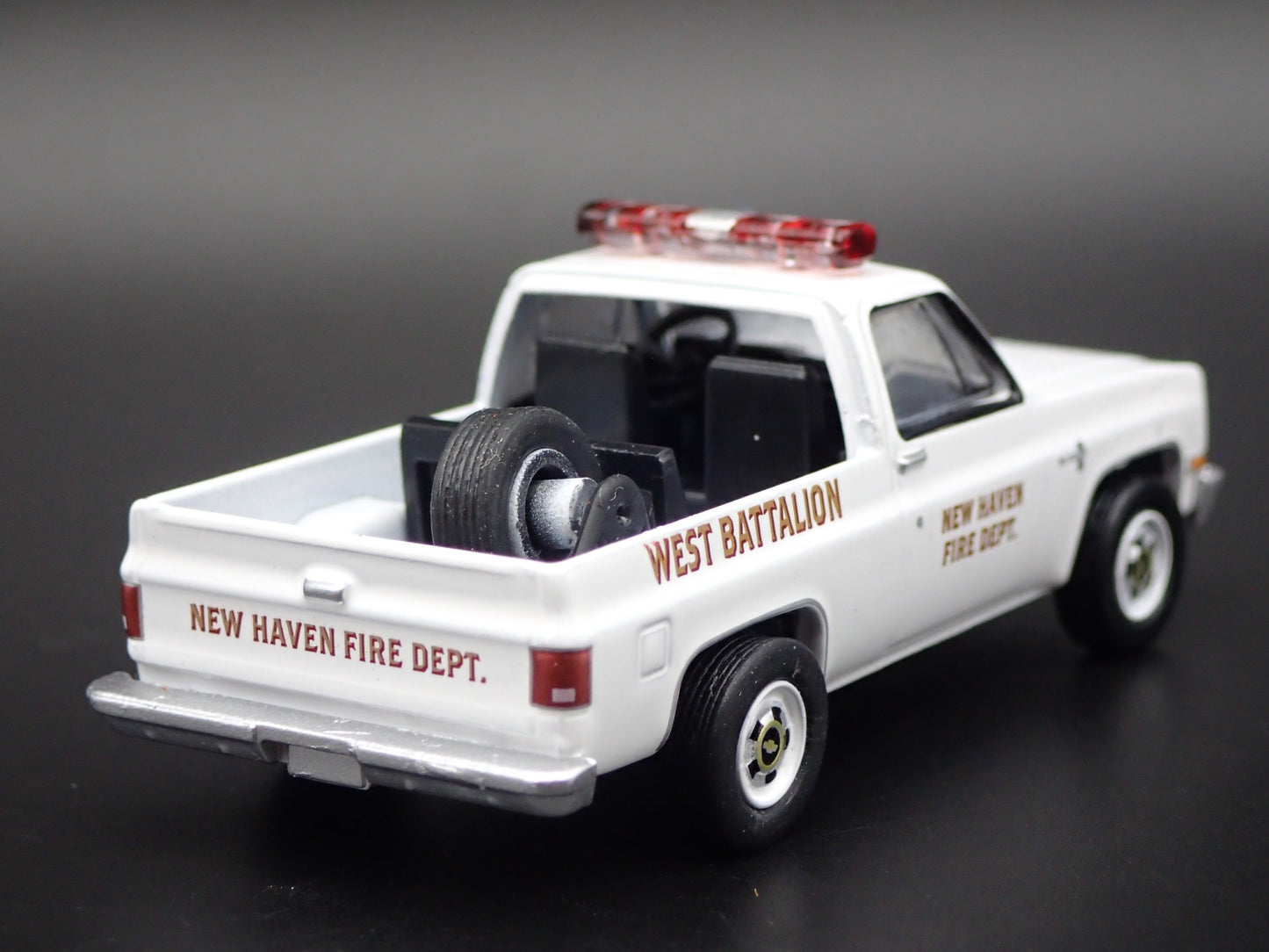 1985 85 CHEVY CHEVROLET K5 BLAZER NEW HAVEN CT FIRE 1:64 SCALE DIECAST MODEL CAR