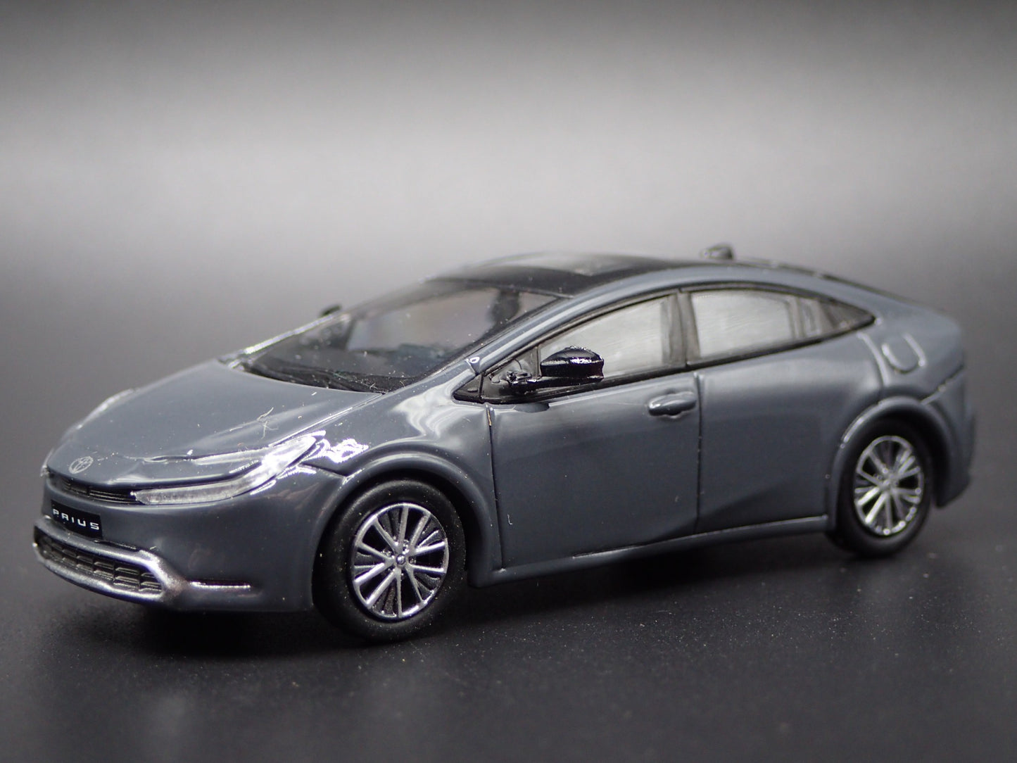 2023-2025 TOYOTA PRIUS GRAY 1/64 SCALE COLLECTIBLE DIORAMA DIECAST MODEL CAR